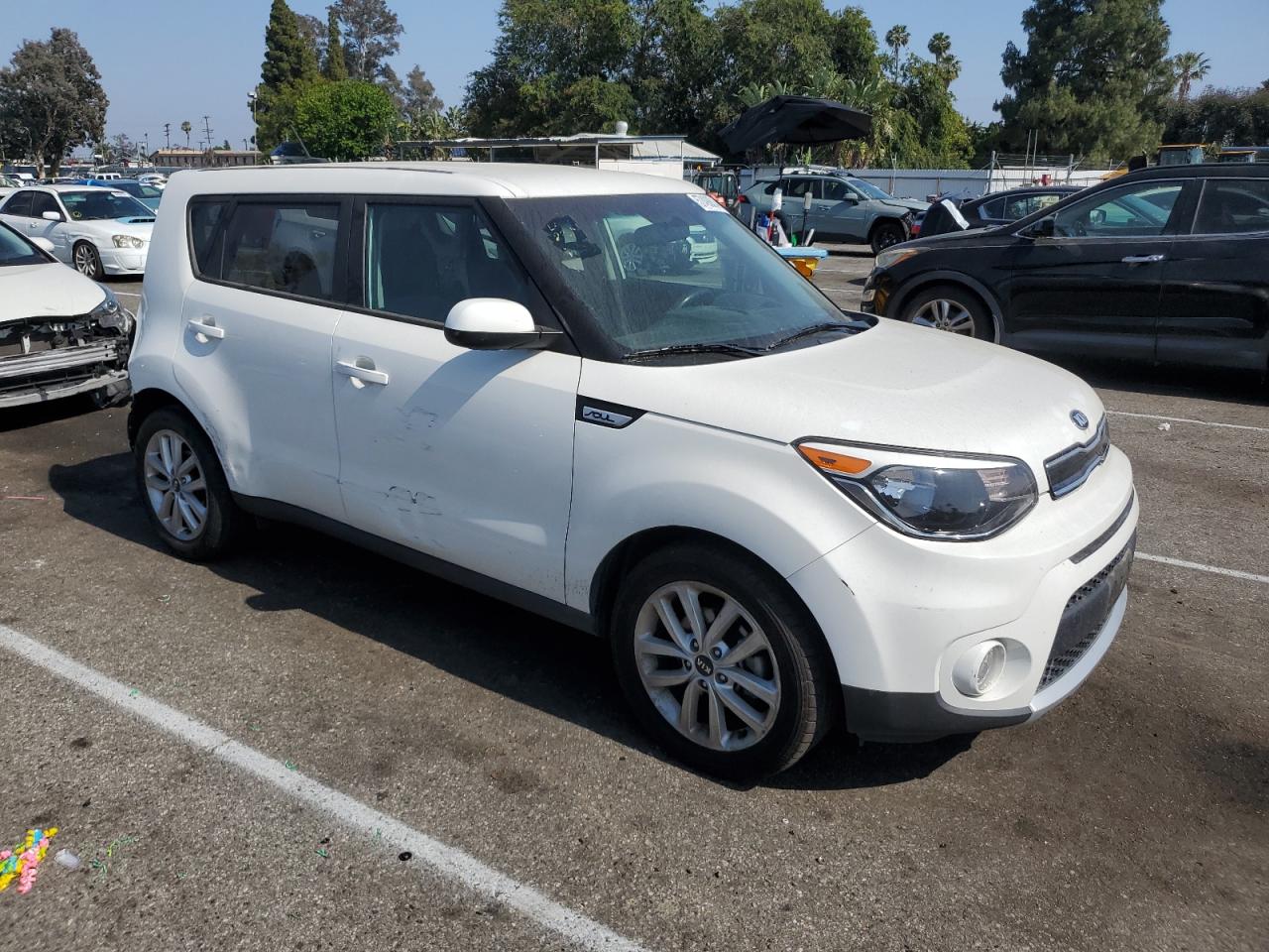 KNDJP3A55J7559046 2018 Kia Soul +