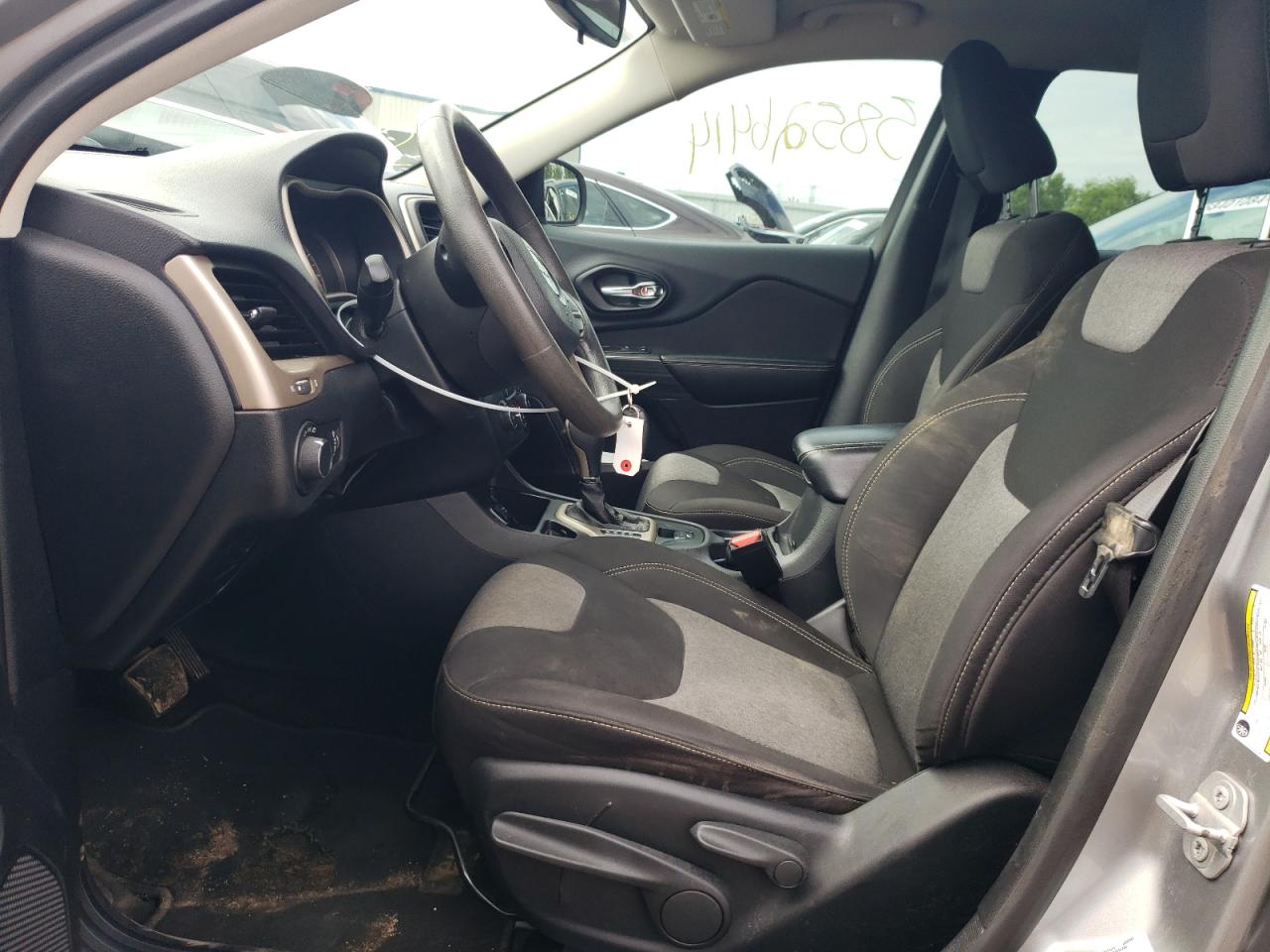 1C4PJLAB3FW762225 2015 Jeep Cherokee Sport