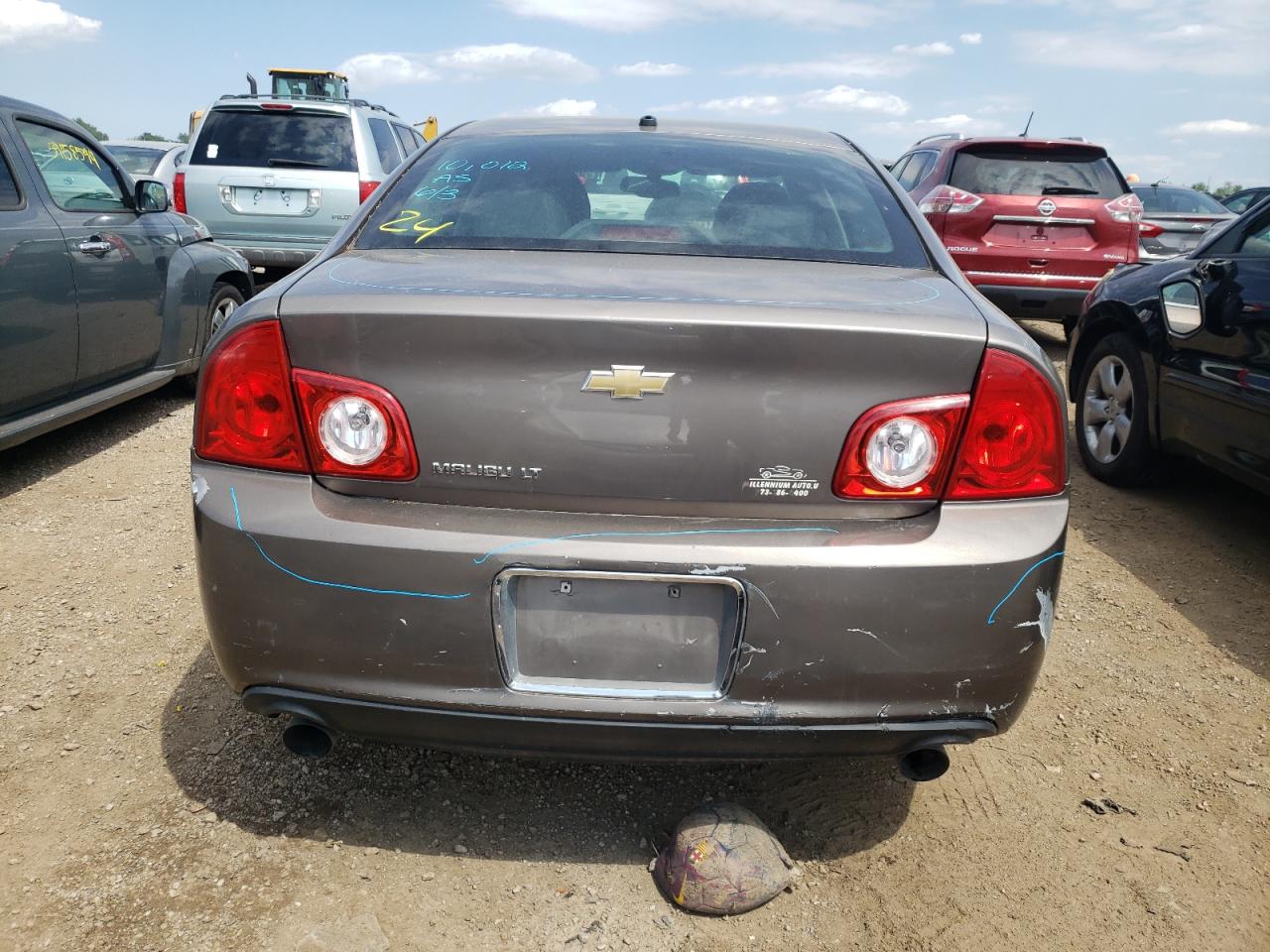 1G1ZD5E7XAF137548 2010 Chevrolet Malibu 2Lt