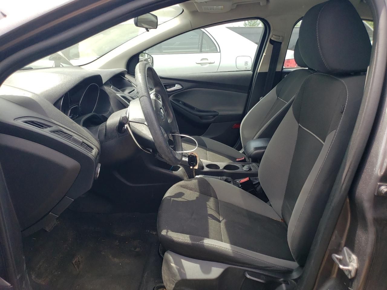 1FADP3F22EL127836 2014 Ford Focus Se