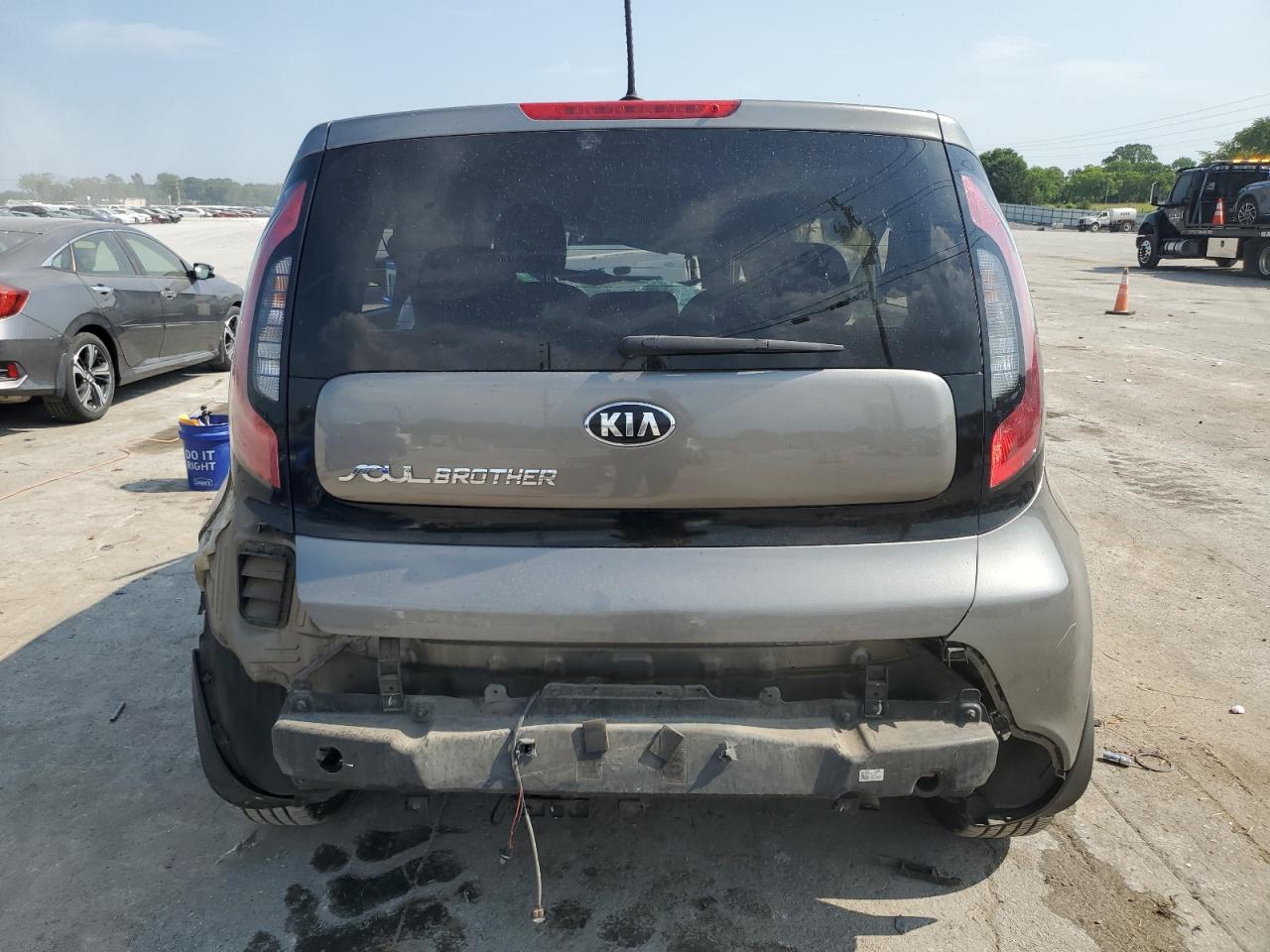 KNDJN2A27G7367531 2016 Kia Soul