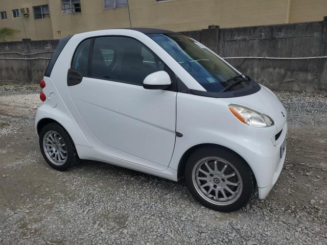 2011 Smart Fortwo Pure VIN: WMEEJ3BA3BK470400 Lot: 58723974