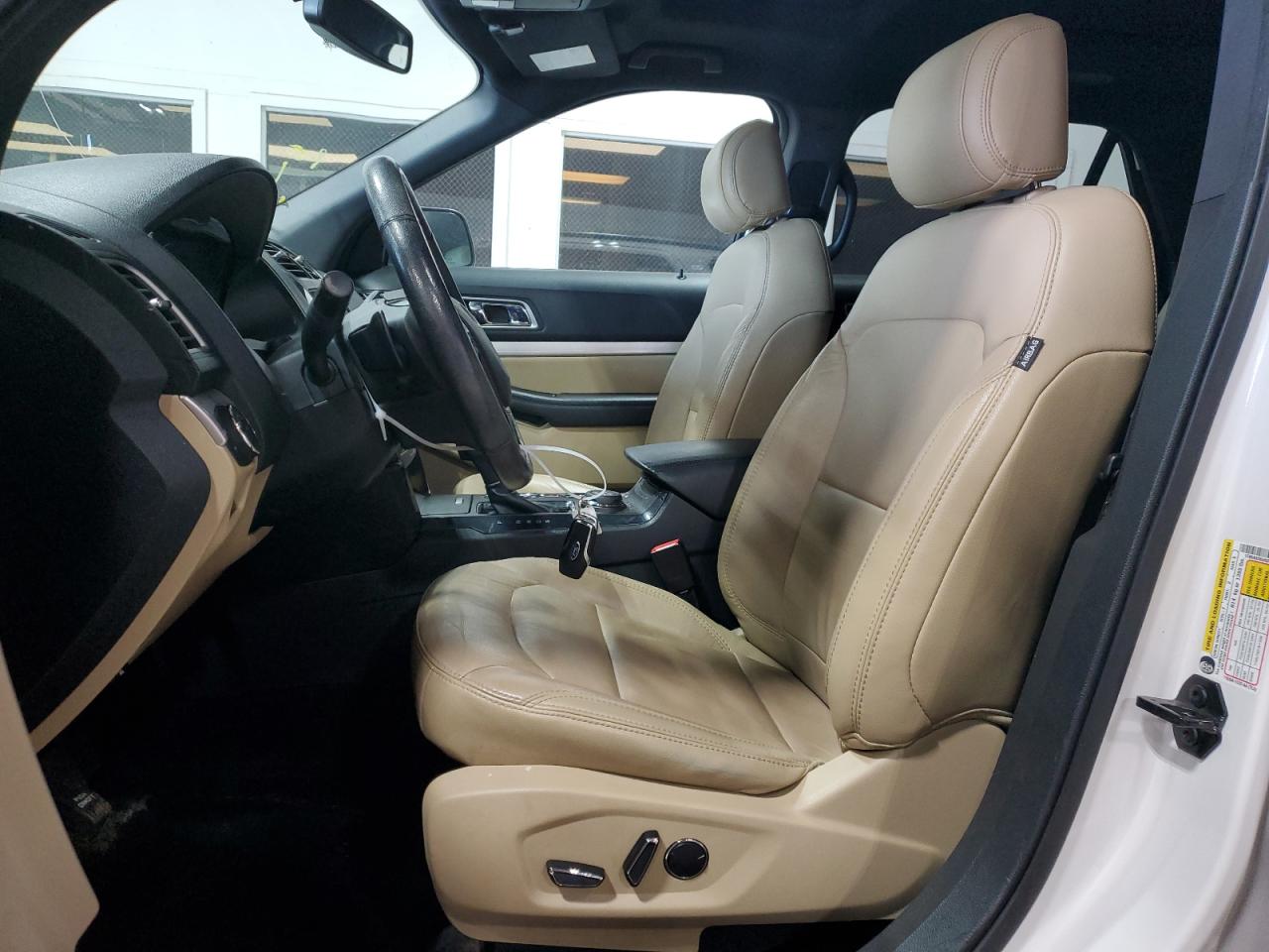 1FM5K8D85HGD74584 2017 Ford Explorer Xlt