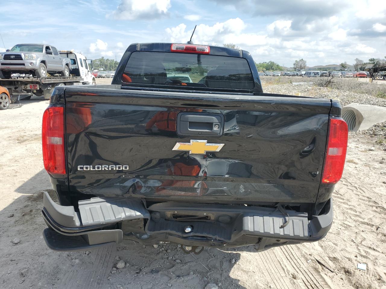 1GCGSBEA3H1220972 2017 Chevrolet Colorado