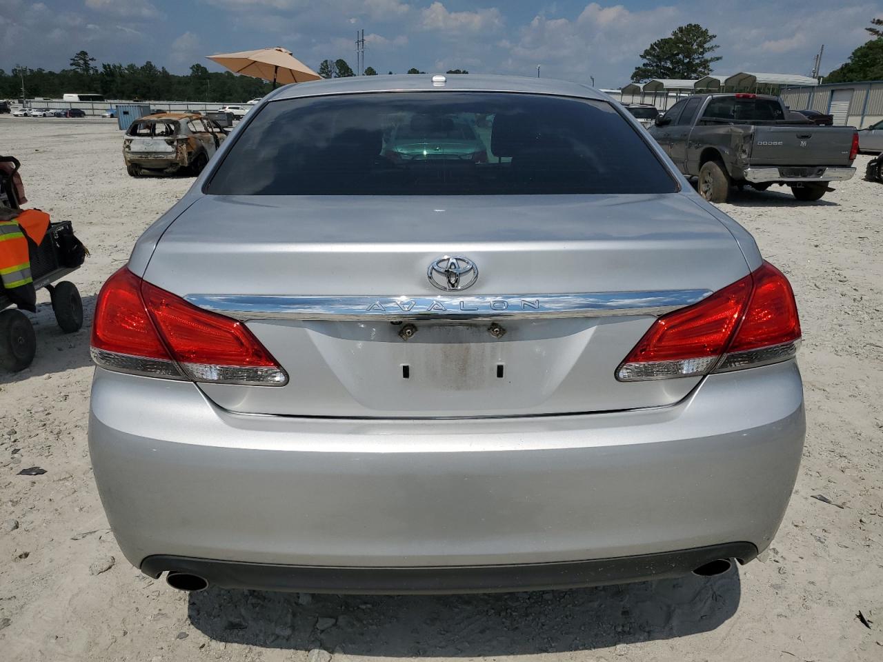 4T1BK3DB8BU412545 2011 Toyota Avalon Base