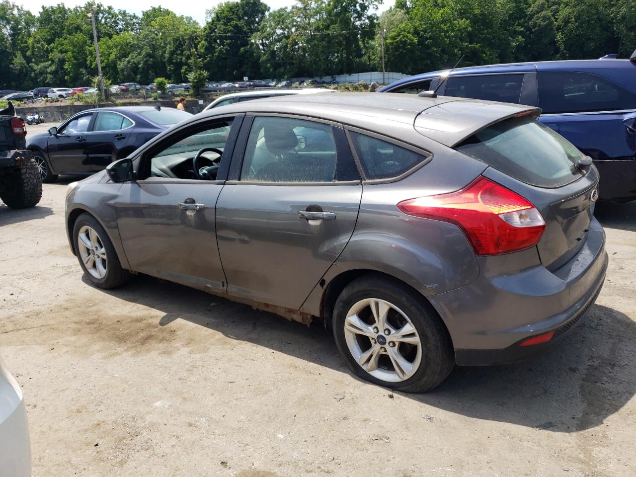 1FAHP3K21CL297061 2012 Ford Focus Se