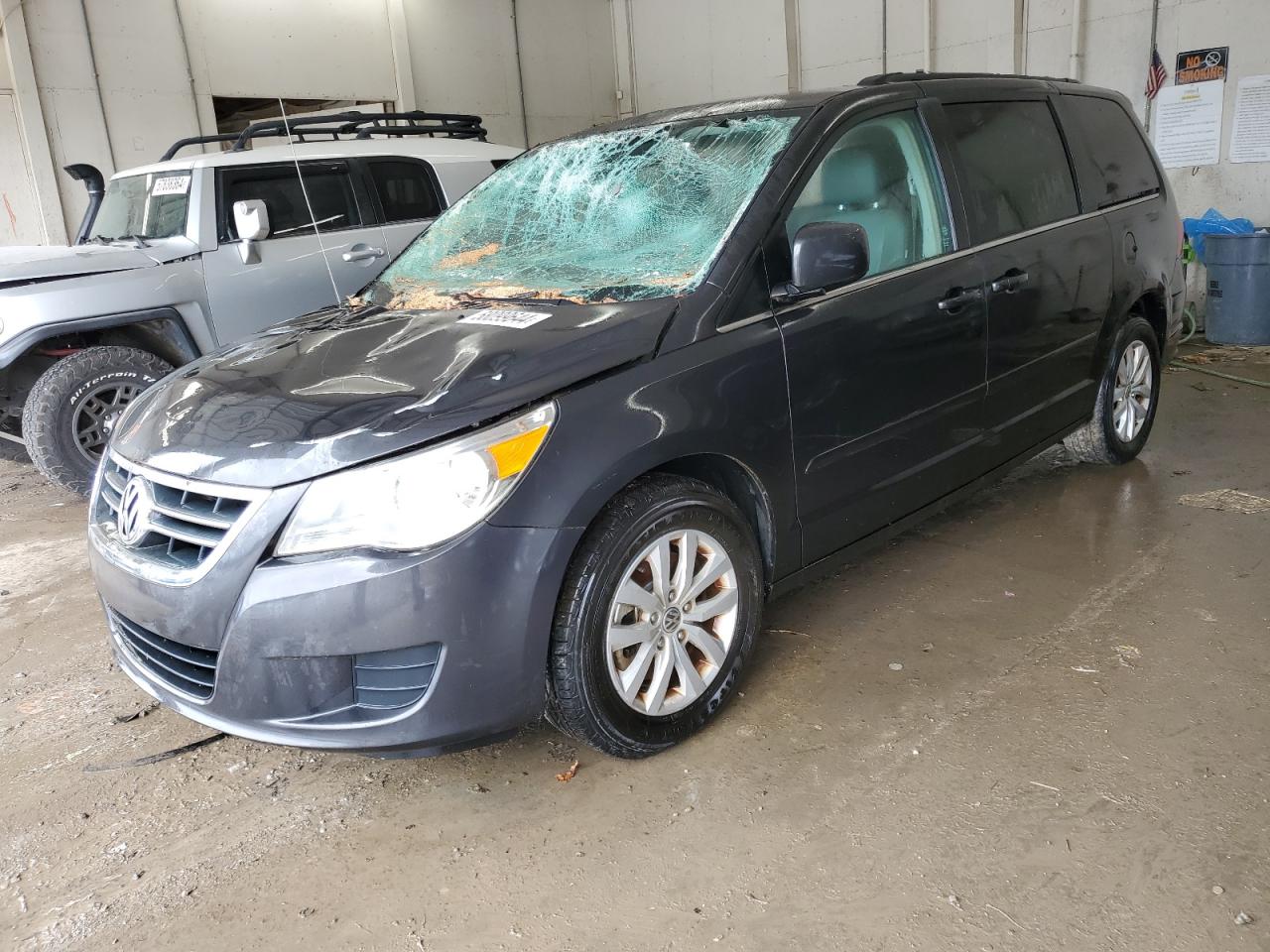 2C4RVABG4CR392094 2012 Volkswagen Routan Se