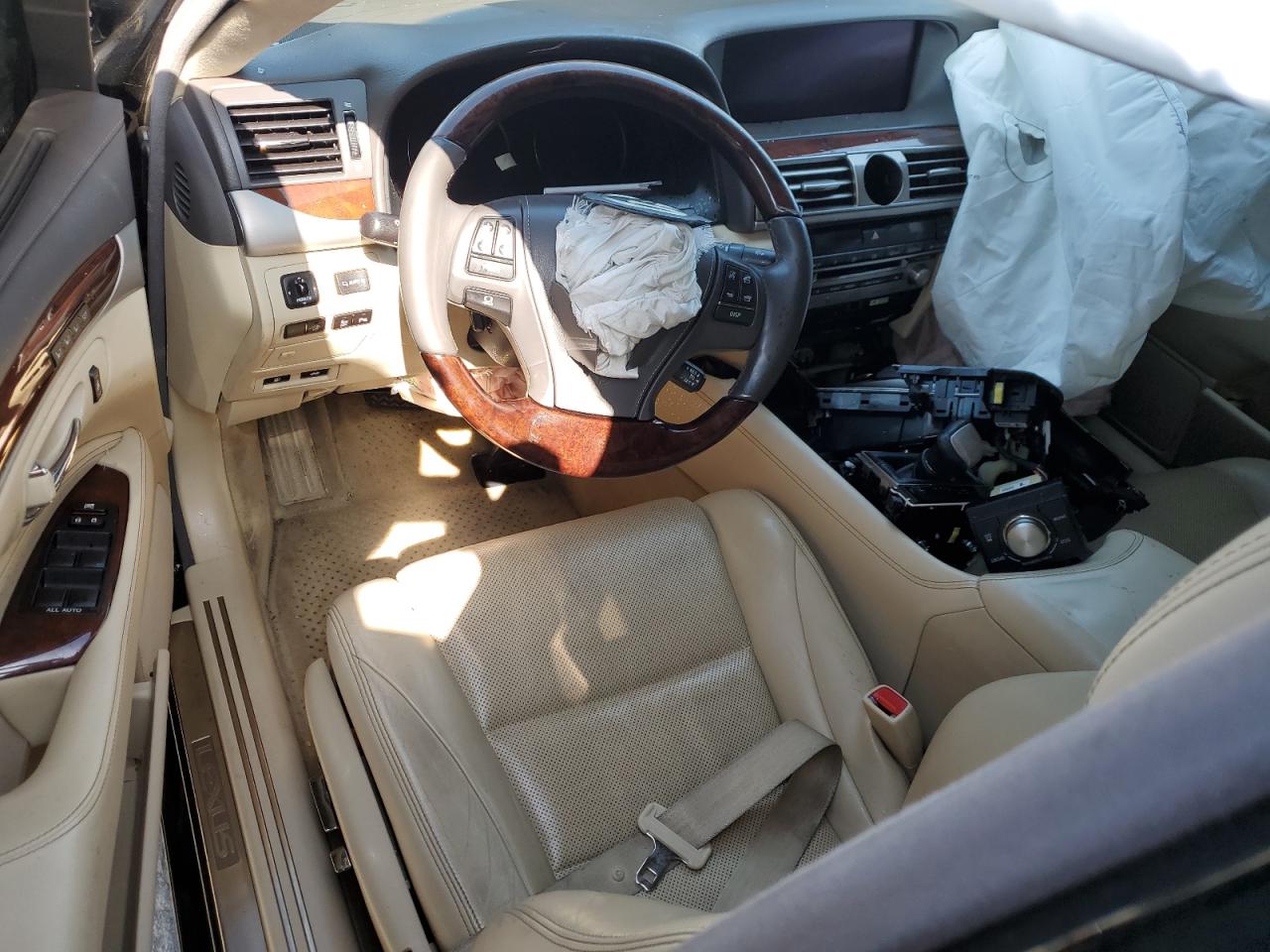 JTHBL5EF2E5130462 2014 Lexus Ls 460