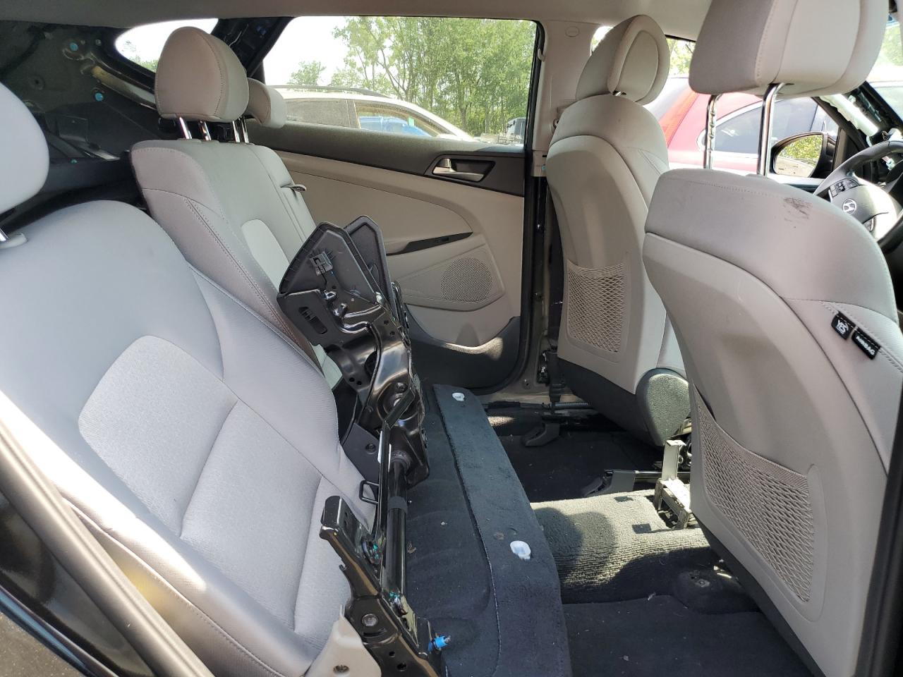 KM8J3CAL6JU805982 2018 Hyundai Tucson Sport