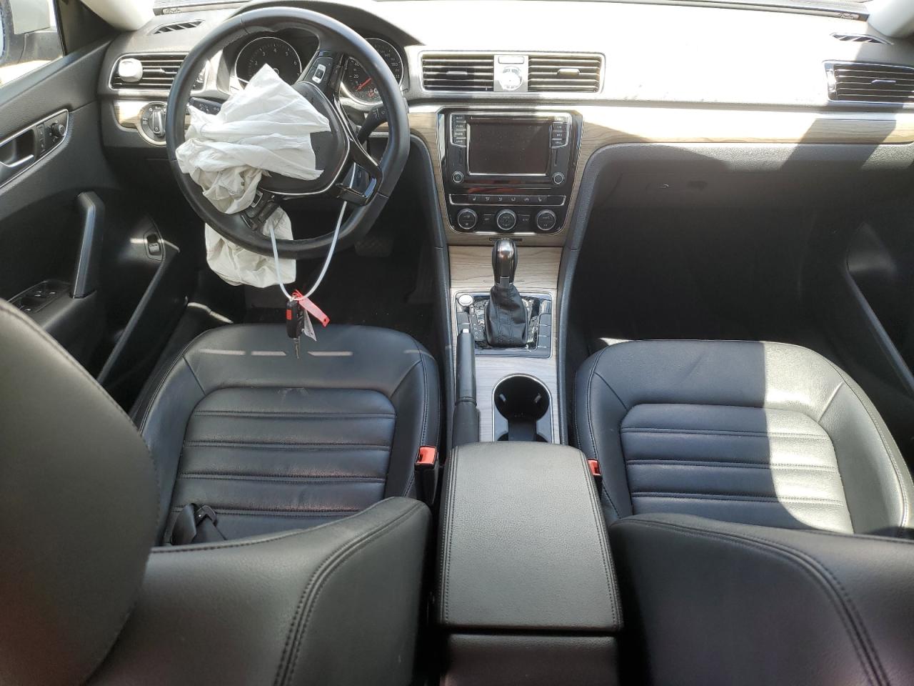 Volkswagen Passat sel 2016