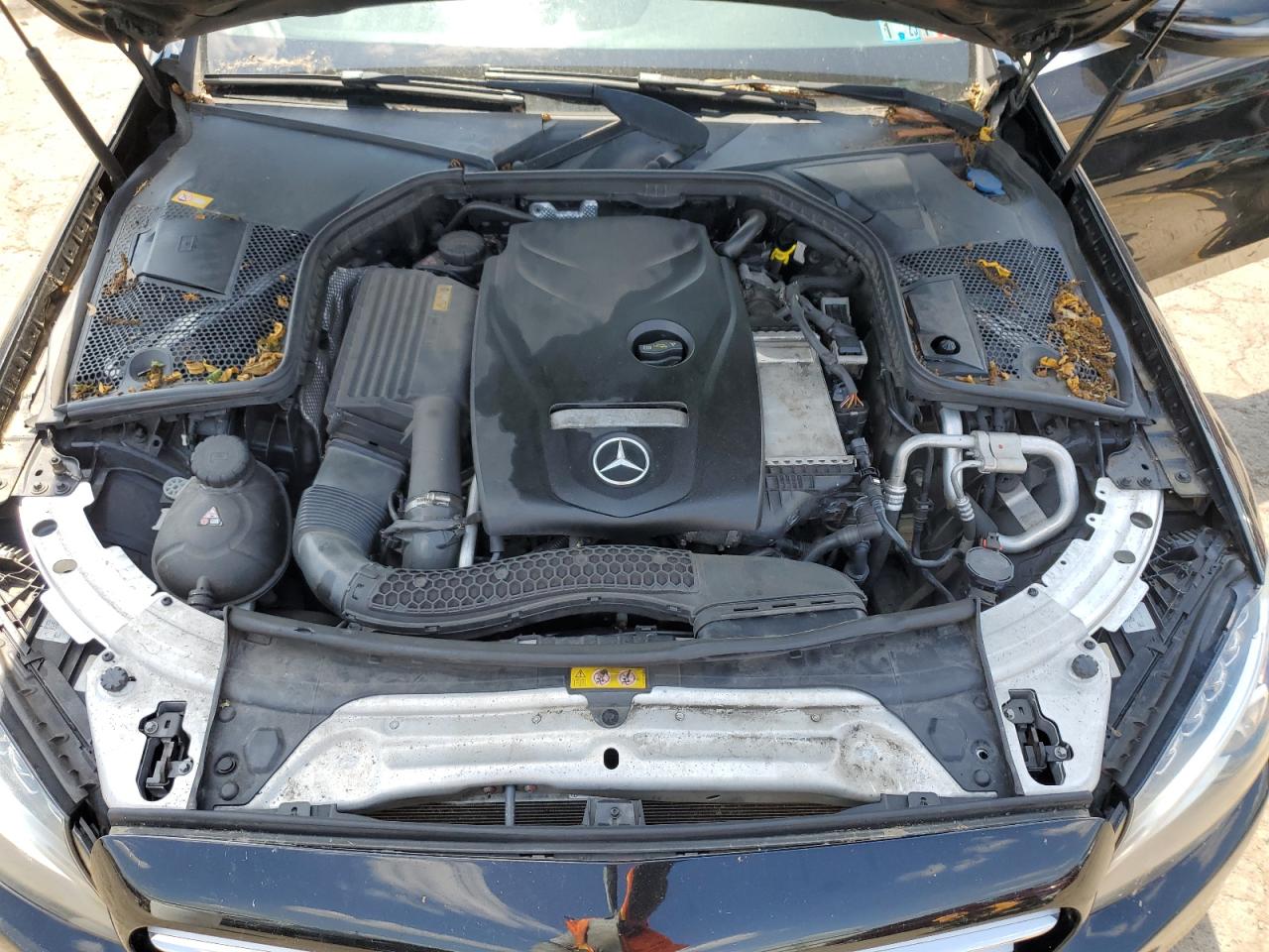 55SWF4KB6GU113945 2016 Mercedes-Benz C 300 4Matic