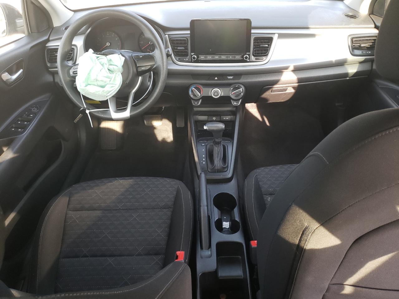 3KPA24AD9ME381853 2021 Kia Rio Lx