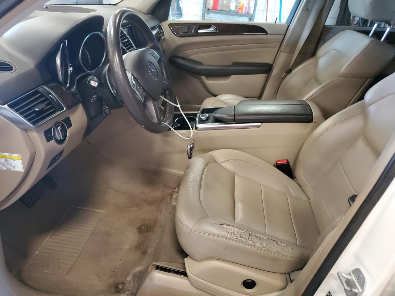 4JGDA5HB7CA045853 2012 Mercedes-Benz Ml 350 4Matic