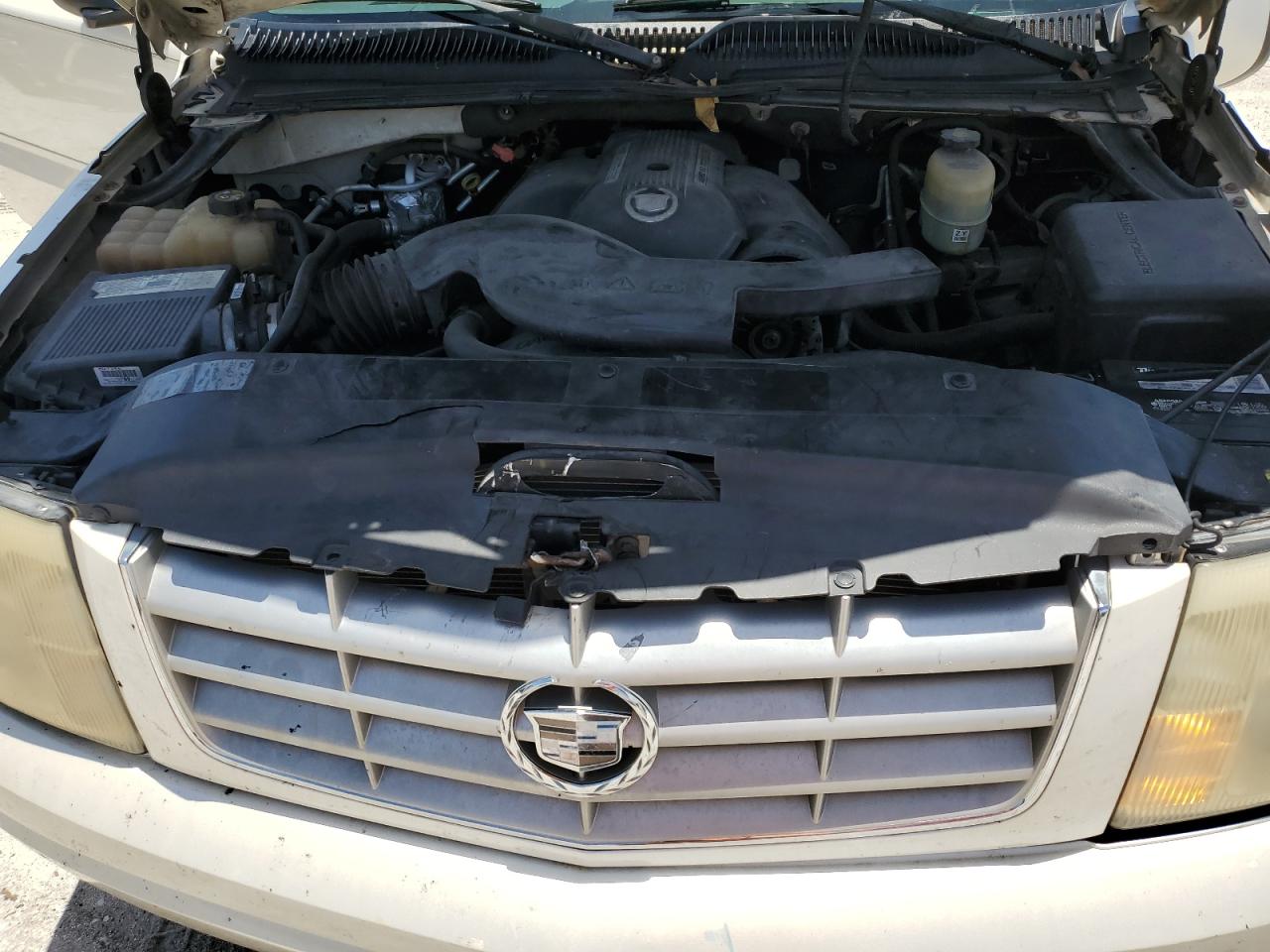 1GYEK63N02R255993 2002 Cadillac Escalade Luxury