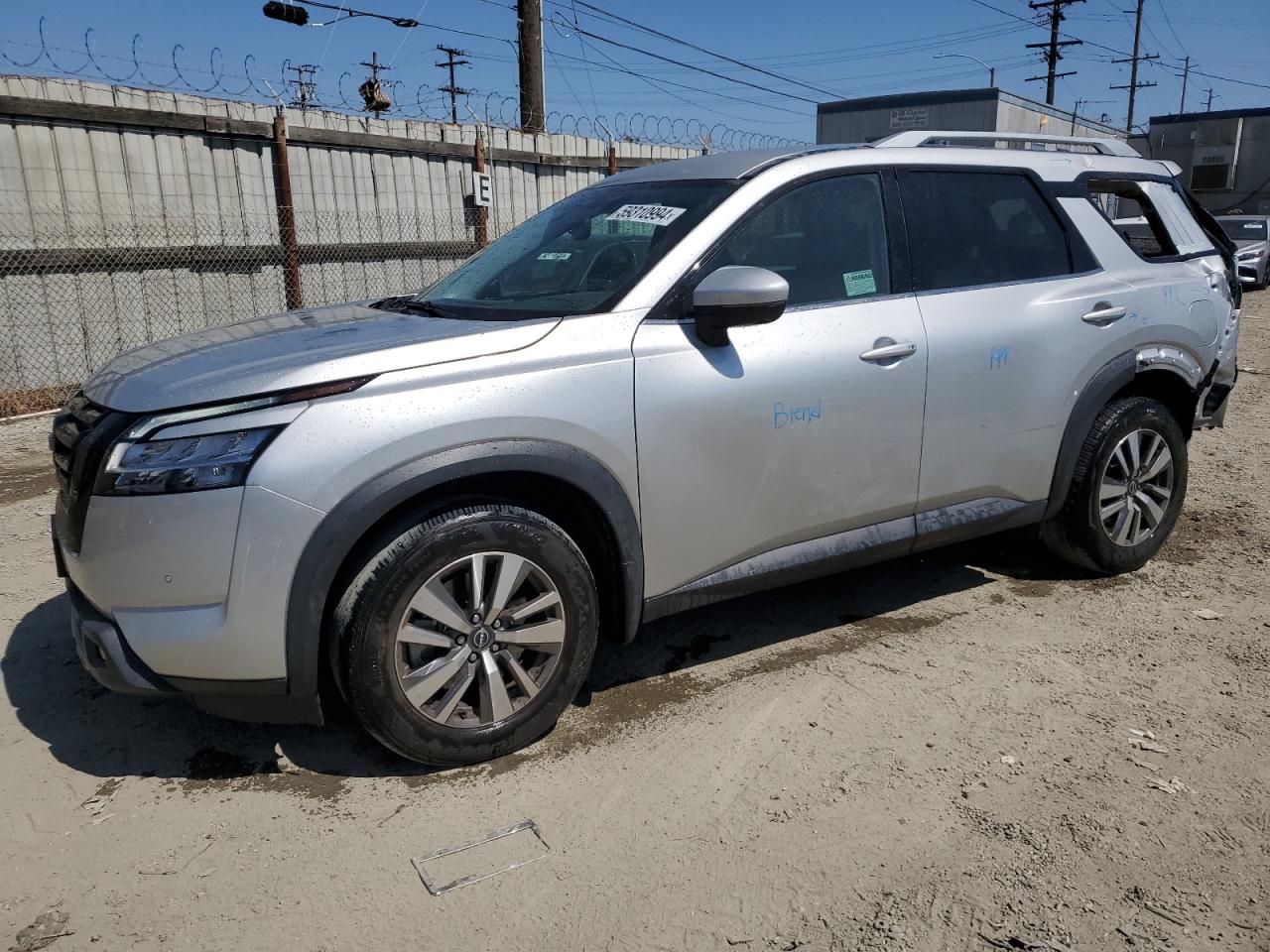 Nissan Pathfinder 2022 Grade SL