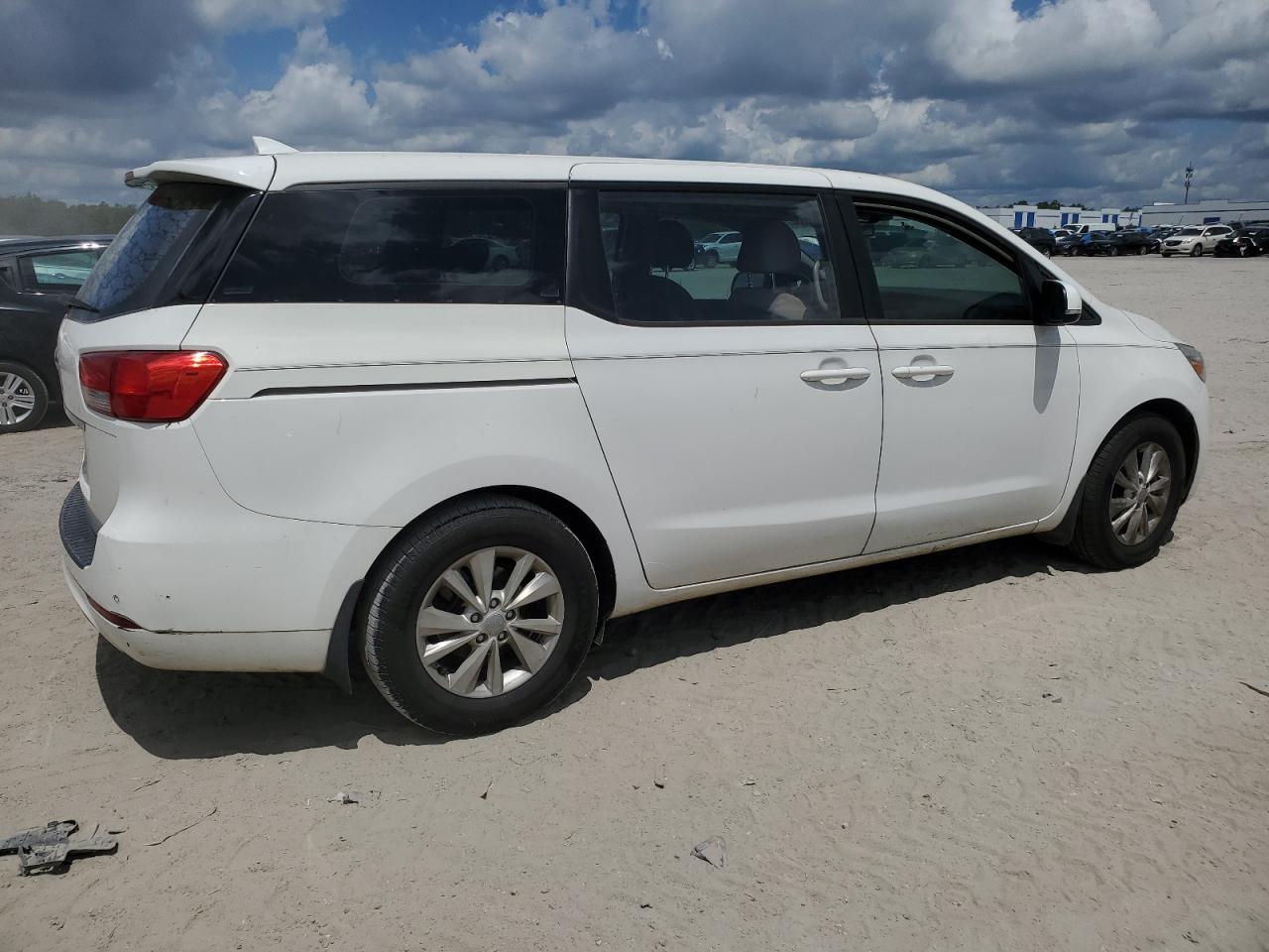 2015 Kia Sedona L vin: KNDMA5C16F6022123