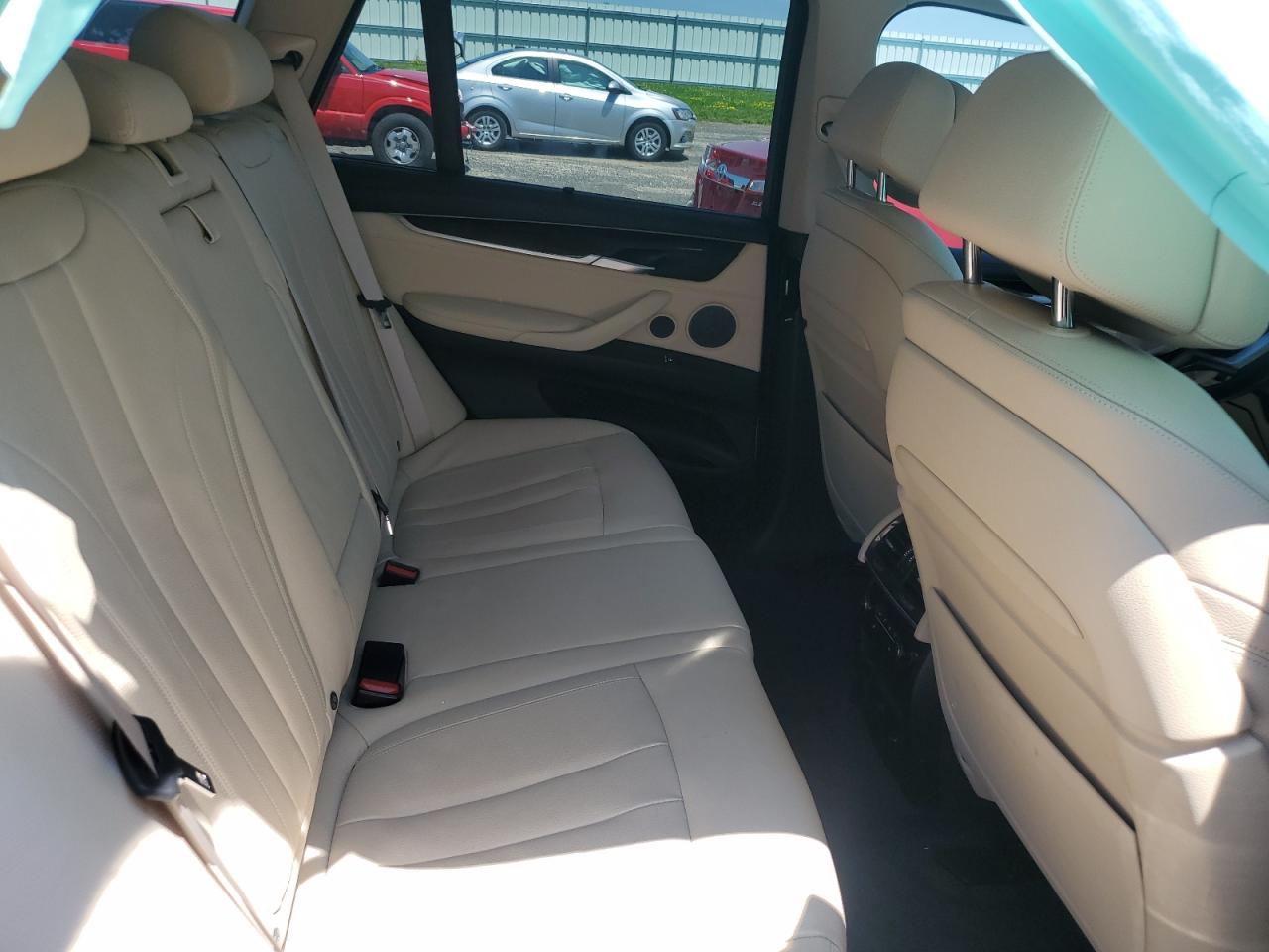 5UXKR6C57G0J81017 2016 BMW X5 xDrive50I