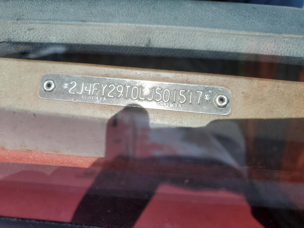 2J4FY29T0LJ501517 1990 Jeep Wrangler / Yj