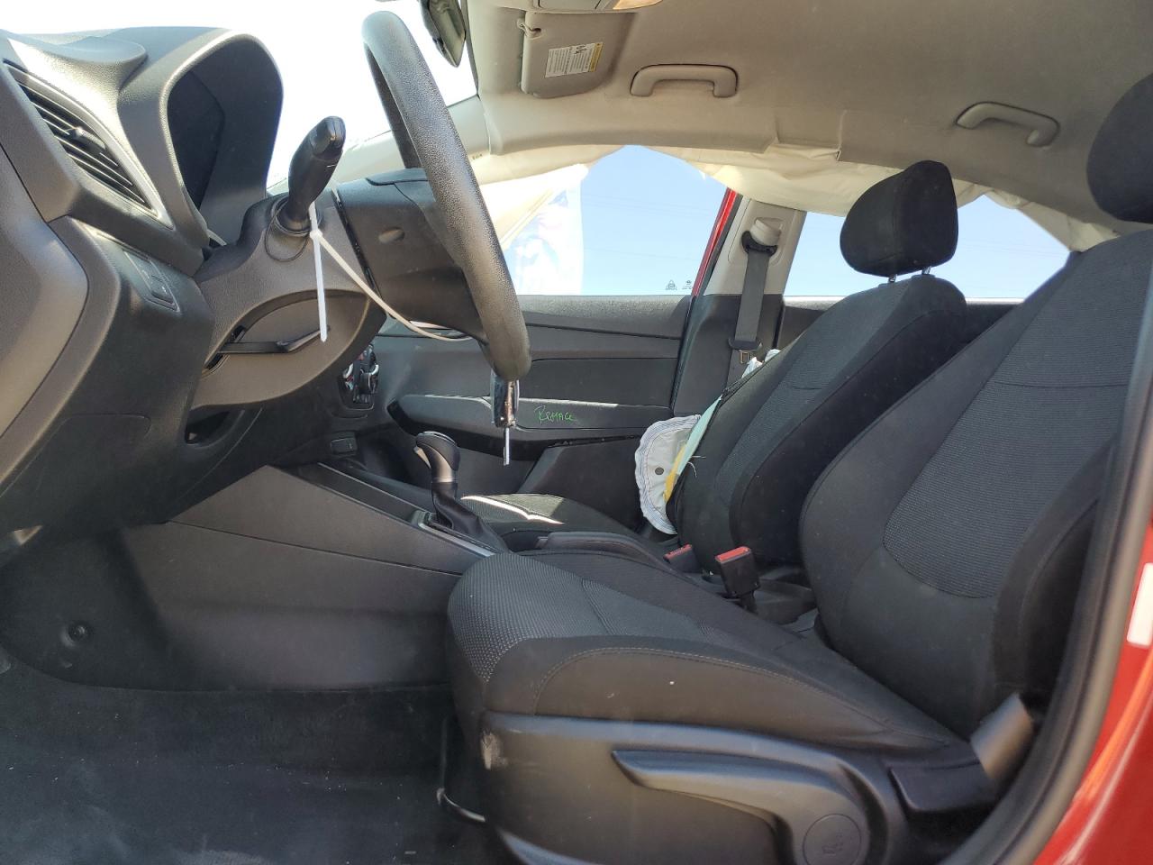 3KPC24A38KE044684 2019 Hyundai Accent Se