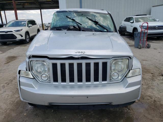 2008 Jeep Liberty Sport VIN: 1J8GN28K98W174846 Lot: 57925344