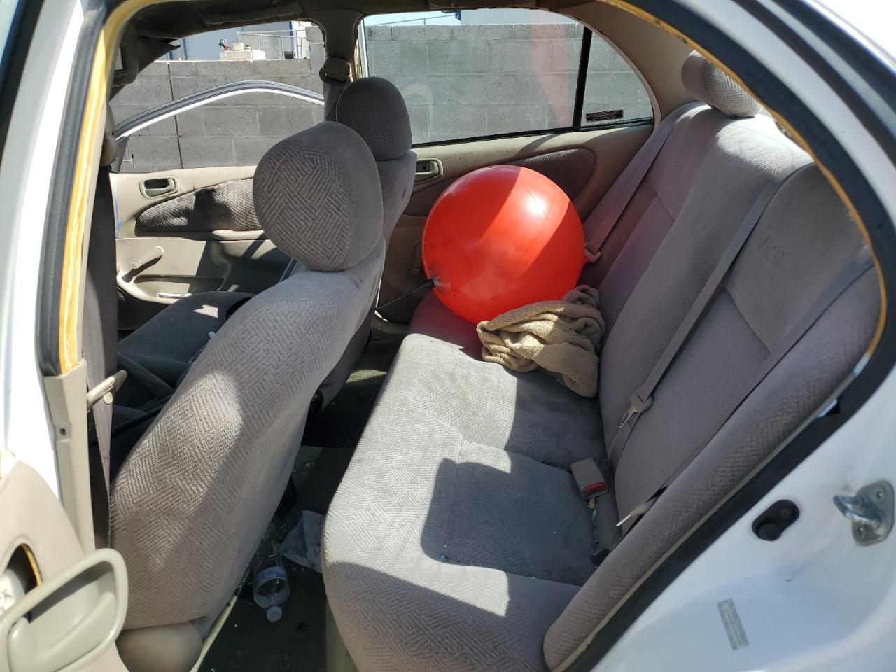 1Y1SK5485YZ425118 2000 Chevrolet Geo Prizm Base