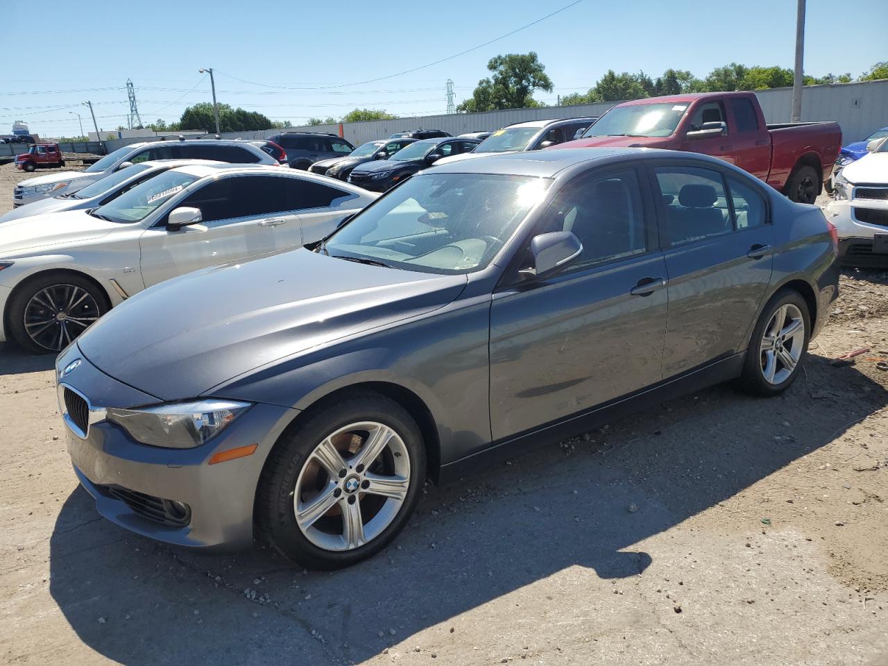 2013 BMW 328 Xi Sulev vin: WBA3B5C53DF138868