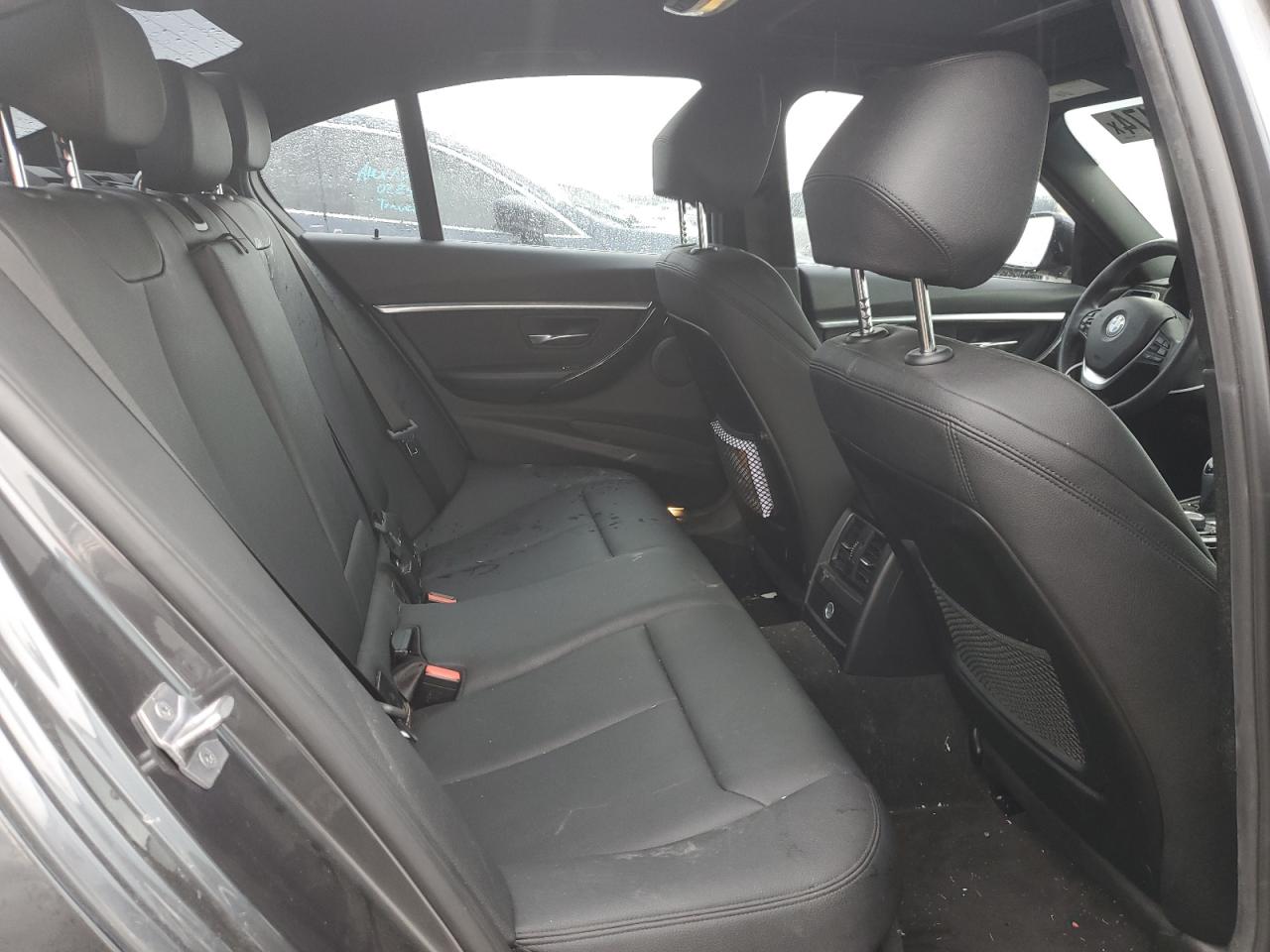 WBA8D9C35HA011077 2017 BMW 330 Xi