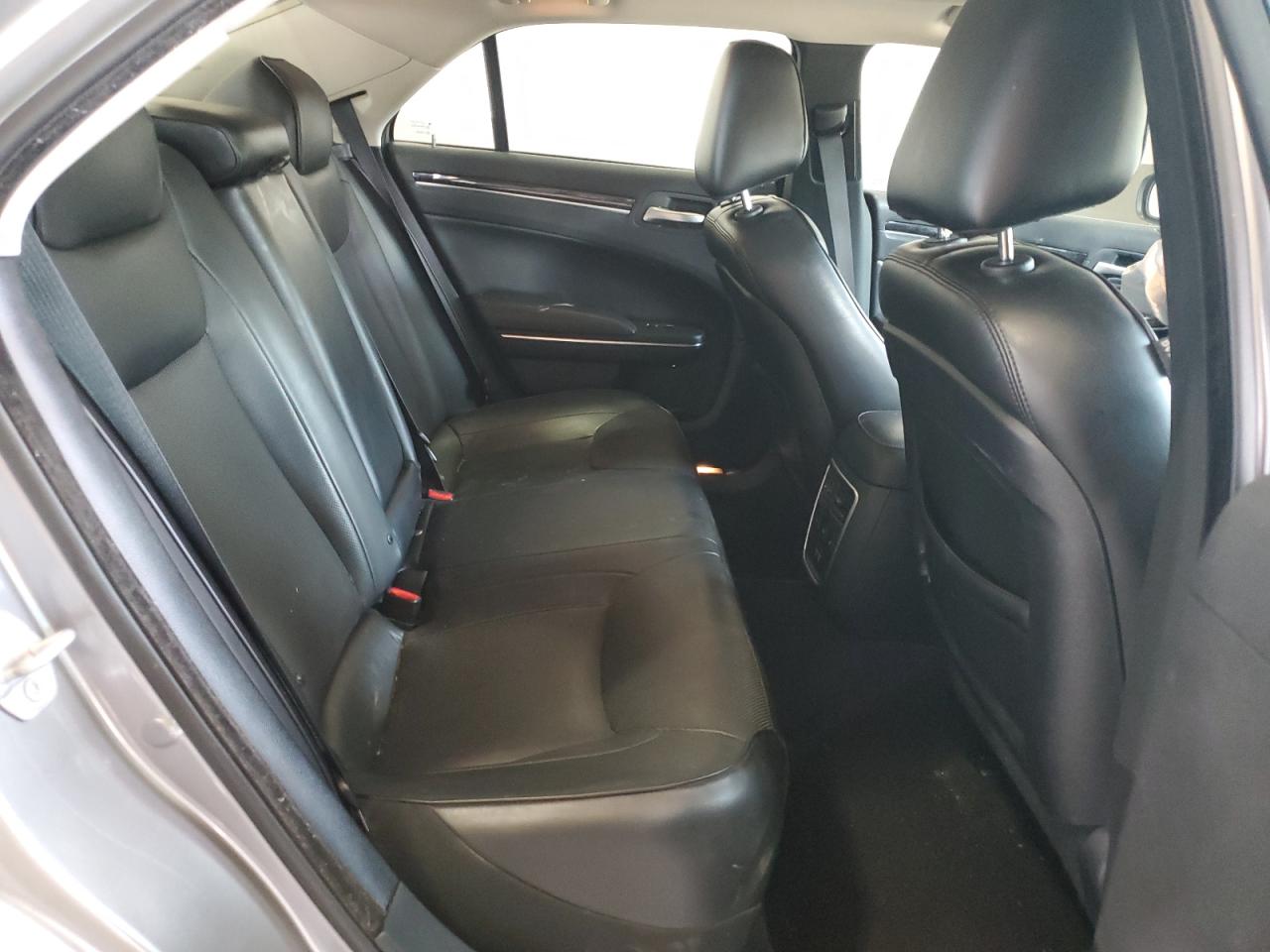 2C3CCAEG3JH149004 2018 Chrysler 300 Limited