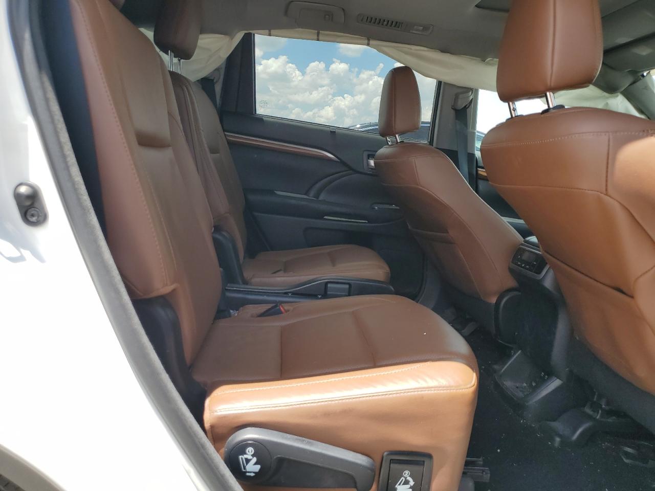 5TDYZRFH7HS215457 2017 Toyota Highlander Limited