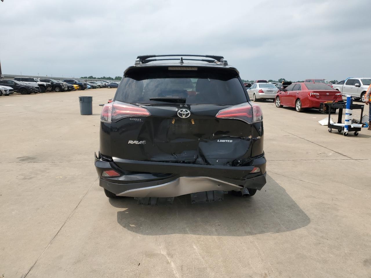 2T3YFREV2HW379486 2017 Toyota Rav4 Limited