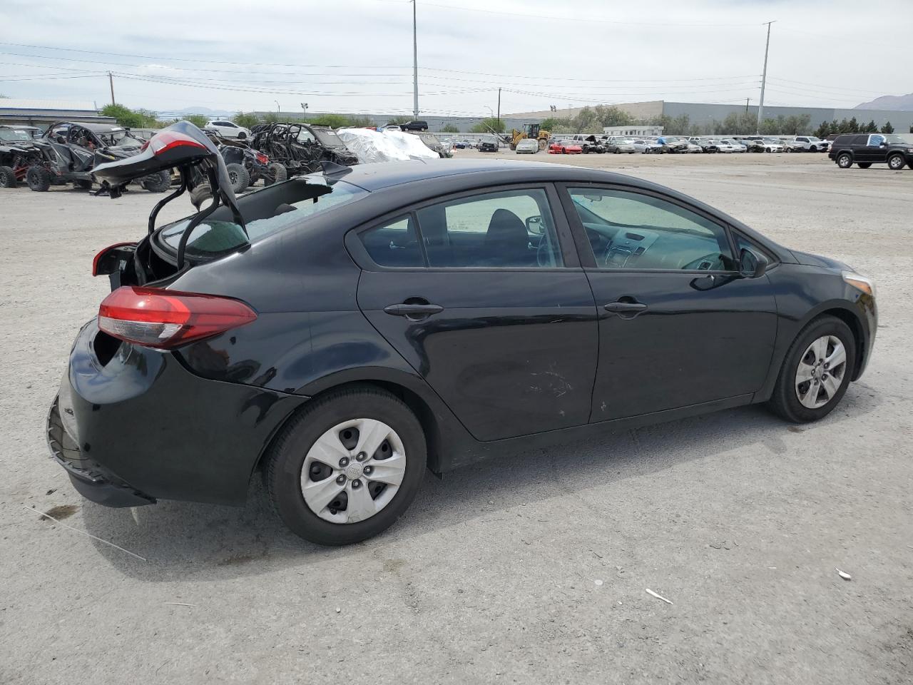 2017 Kia Forte Lx vin: 3KPFK4A76HE052582