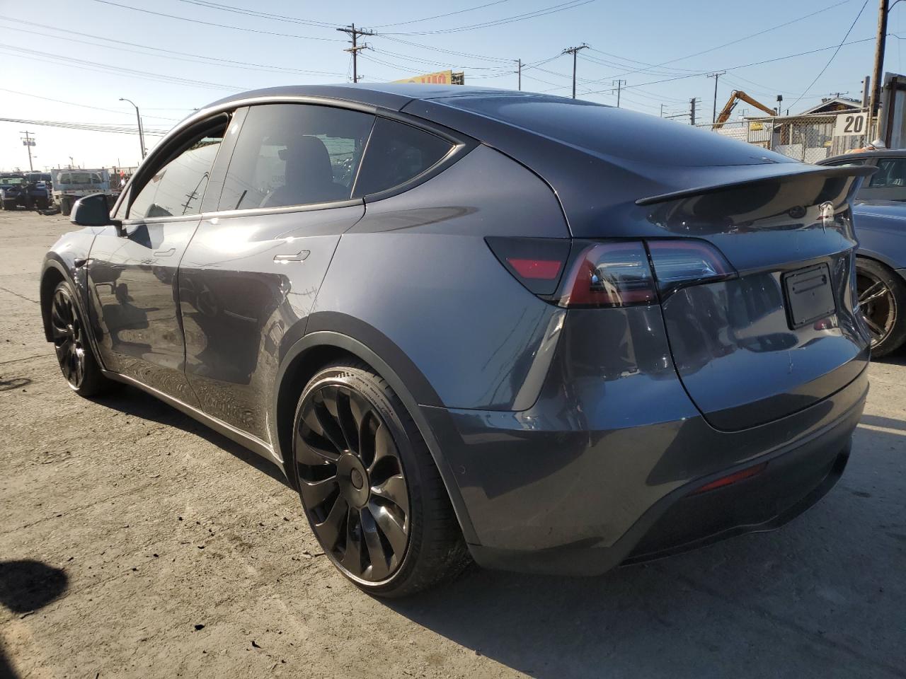 2022 Tesla Model Y vin: 7SAYGDEF3NF348289