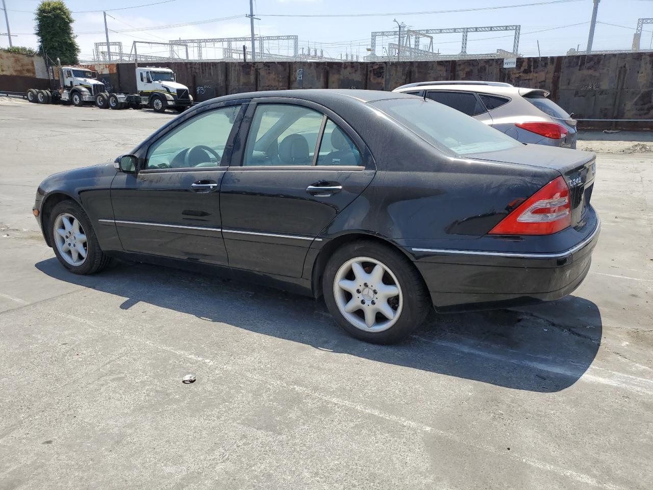 WDBRF61J01F114738 2001 Mercedes-Benz C 240