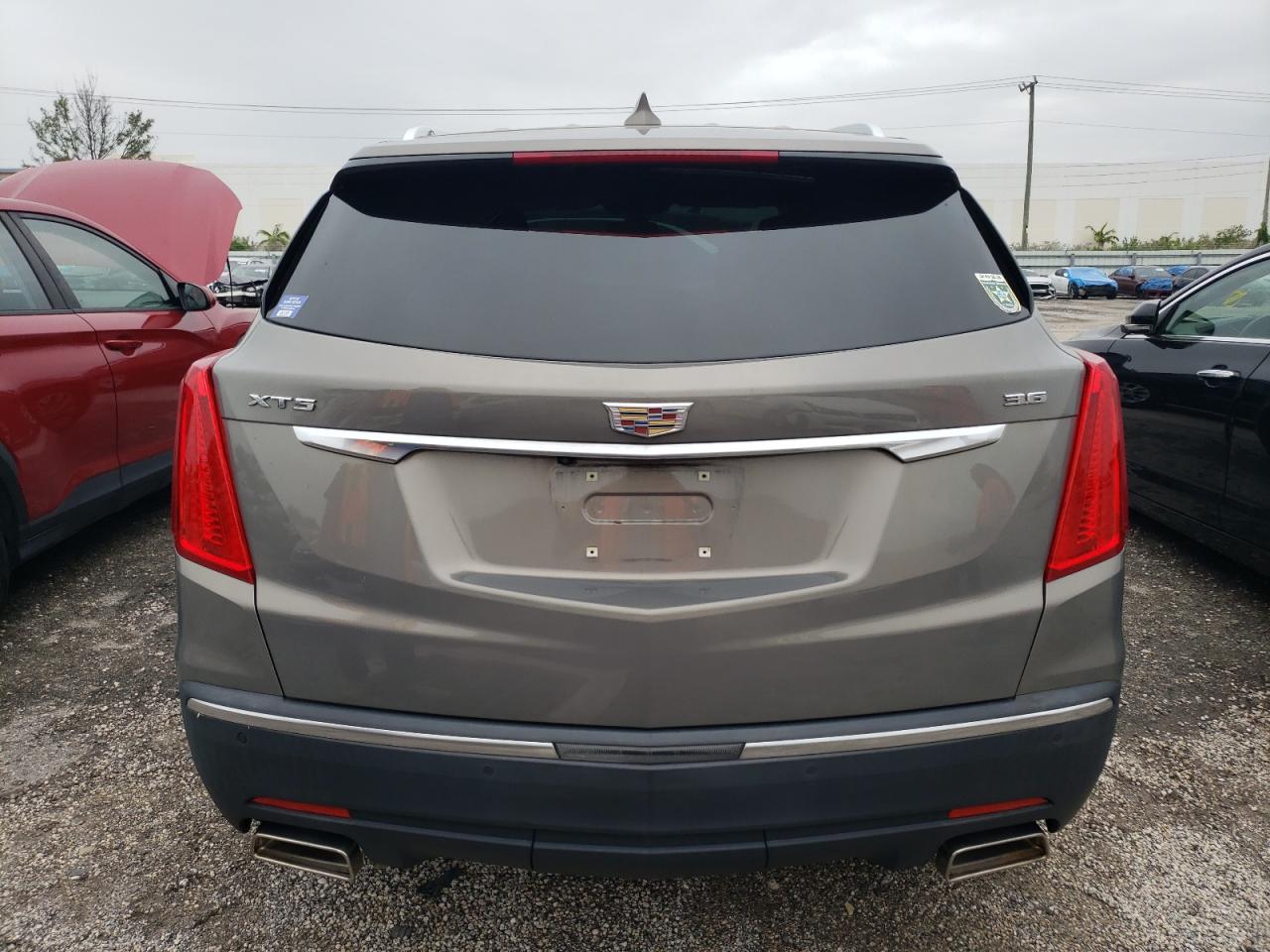 1GYKNCRS0KZ153907 2019 Cadillac Xt5 Luxury