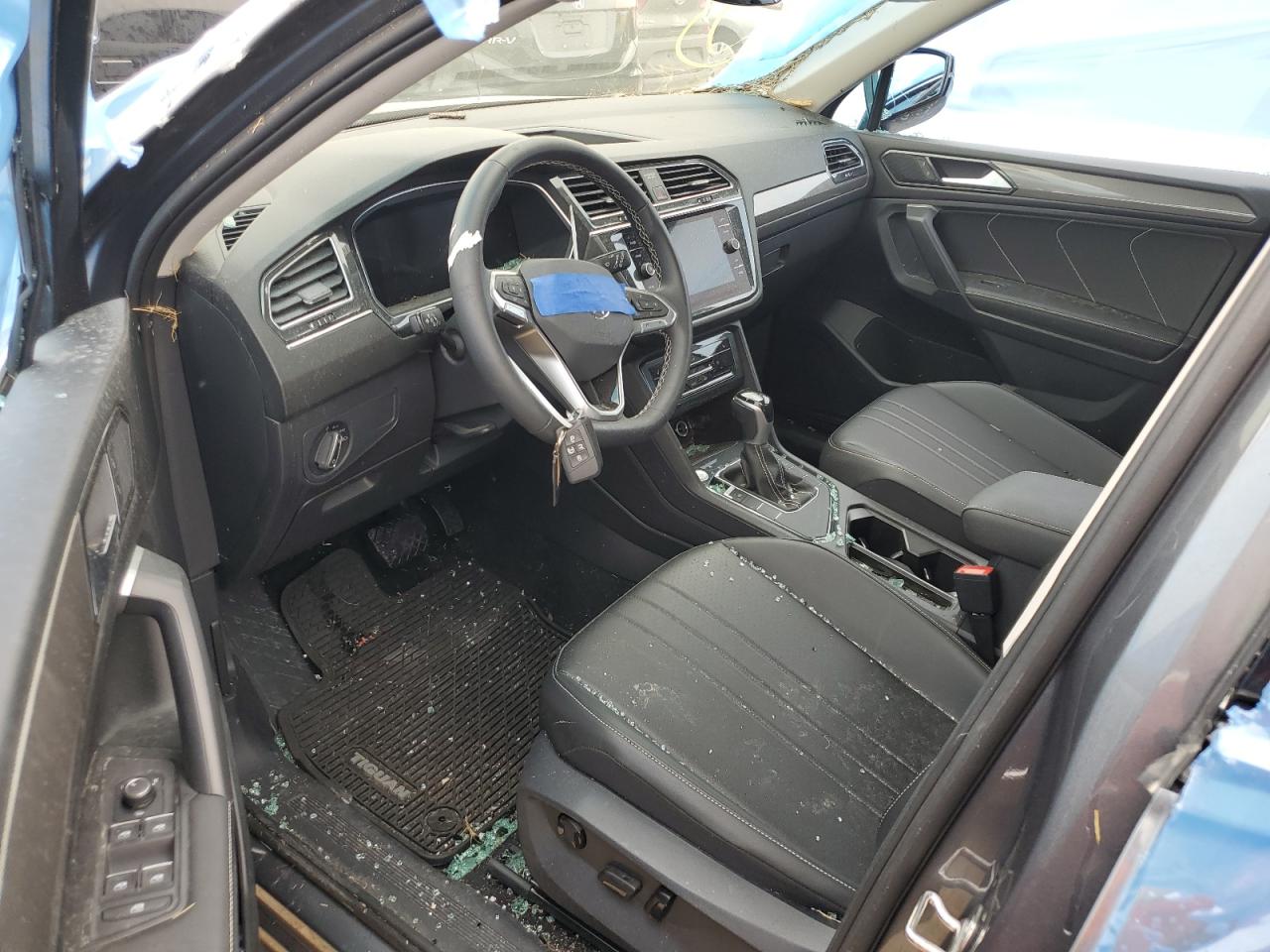 3VV3B7AXXPM119176 2023 Volkswagen Tiguan Se