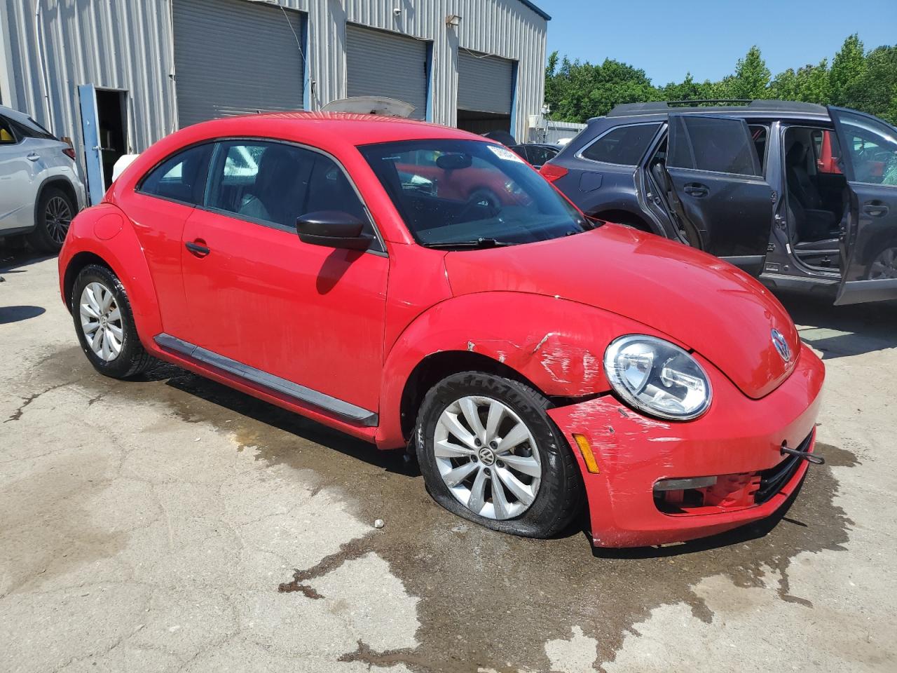 2014 Volkswagen Beetle vin: 3VWFP7AT6EM630226