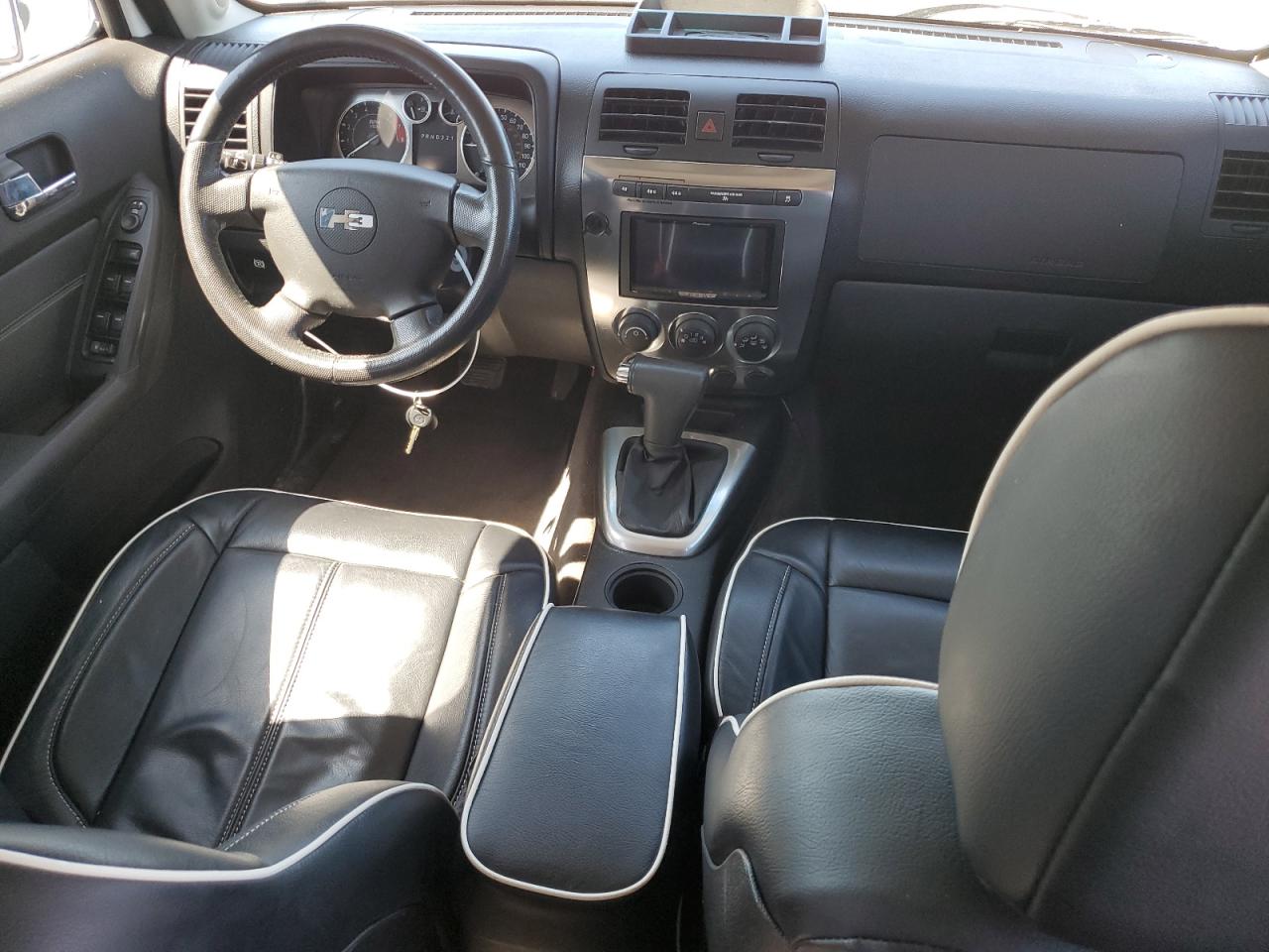 5GTMNJEE4A8140626 2010 Hummer H3 Luxury