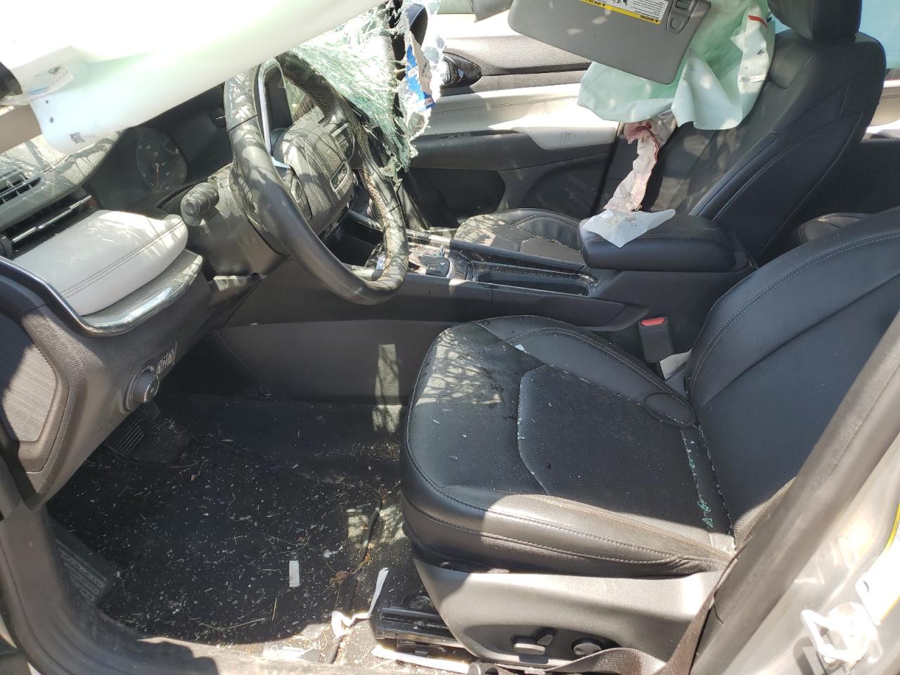 3C4NJDCB5NT160442 2022 Jeep Compass Limited