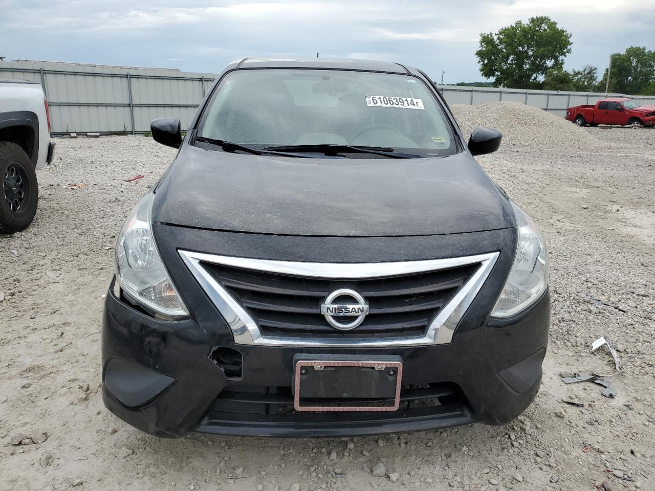 Lot #2809337993 2018 NISSAN VERSA S