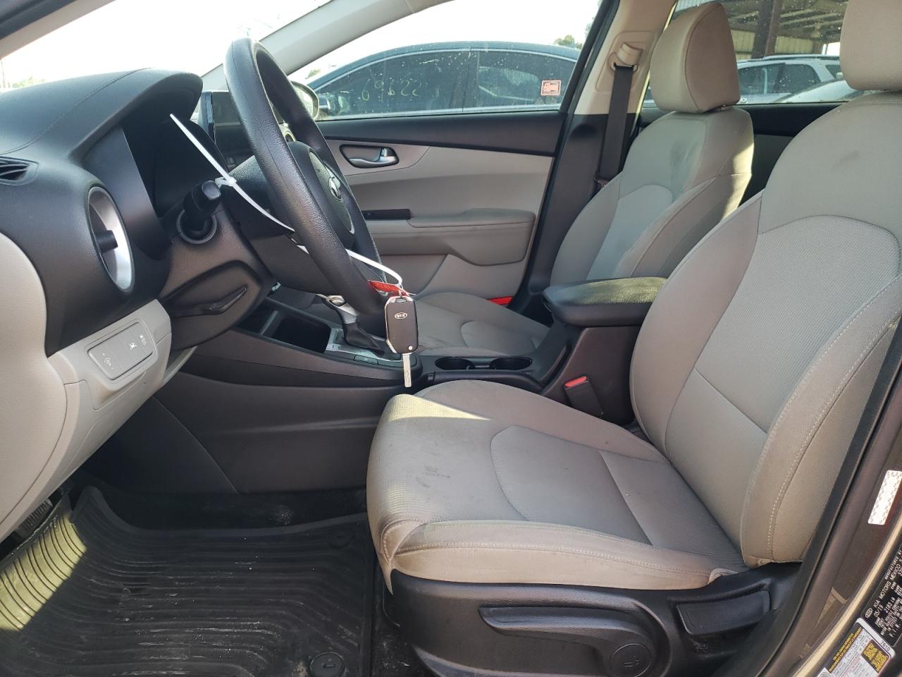 3KPF24AD7KE120563 2019 Kia Forte Fe