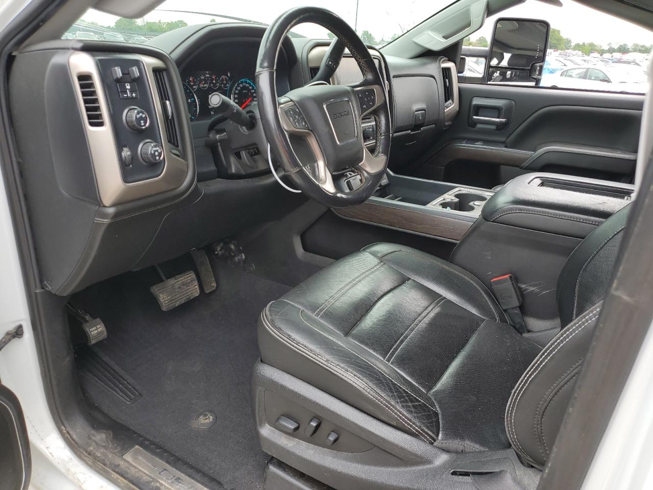 1GT12SEY4KF122319 2019 GMC Sierra K2500 Denali