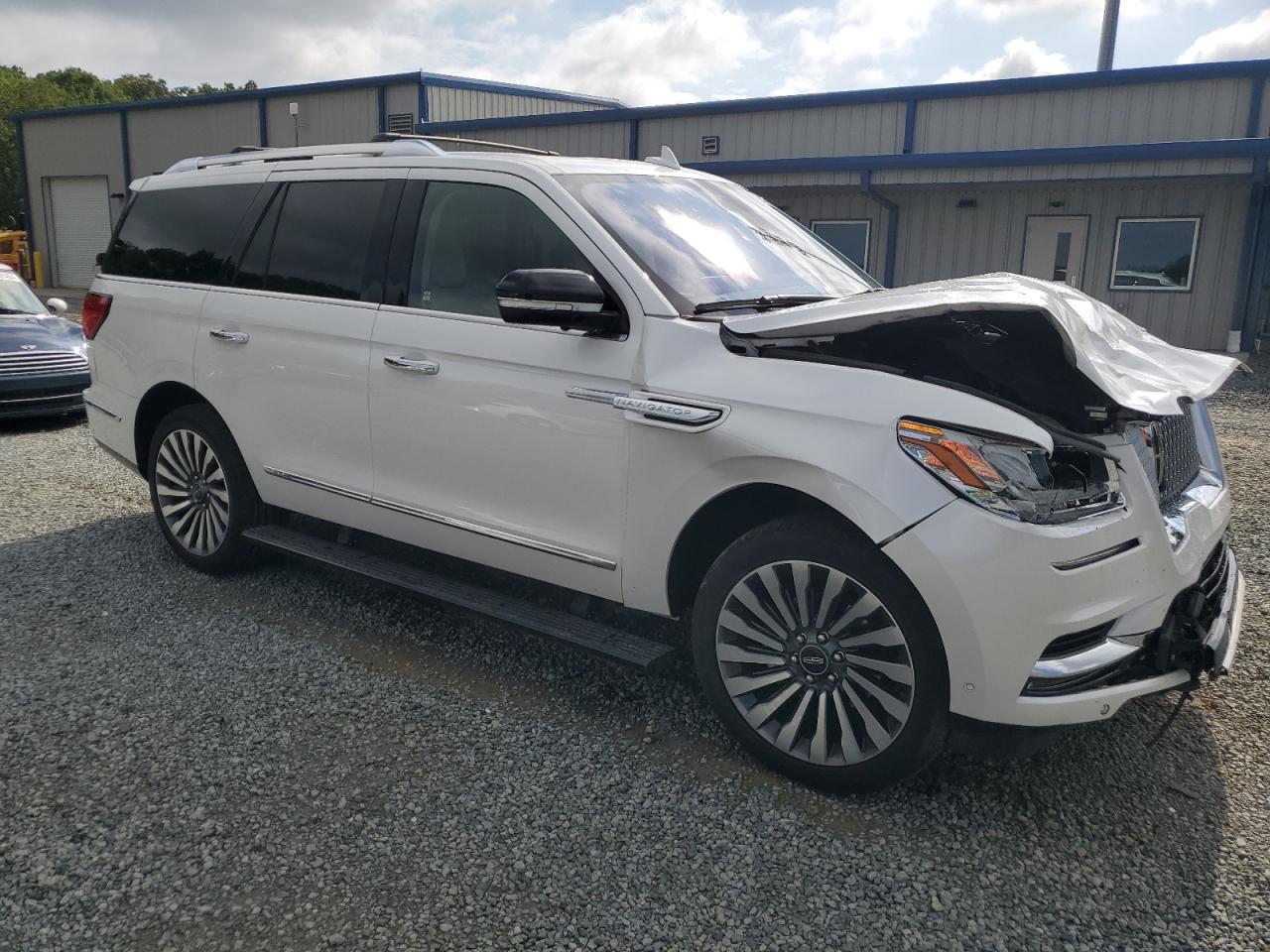 5LMJJ2LT5KEL16463 2019 Lincoln Navigator Reserve