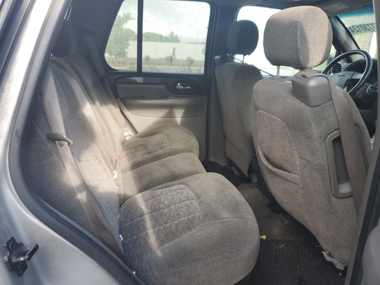 1GKDT13S942126707 2004 GMC Envoy