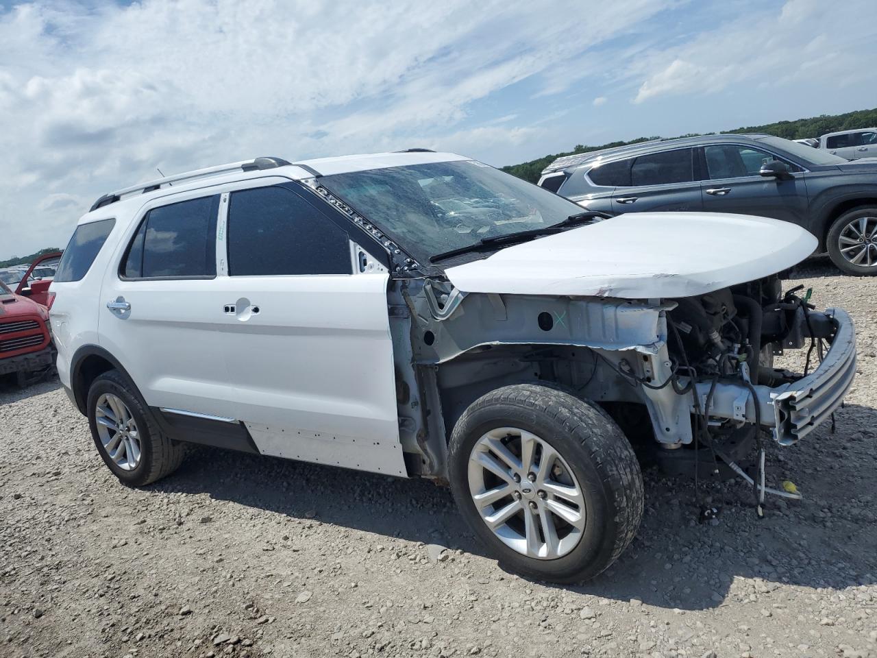 2015 Ford Explorer Xlt vin: 1FM5K8D82FGB19887