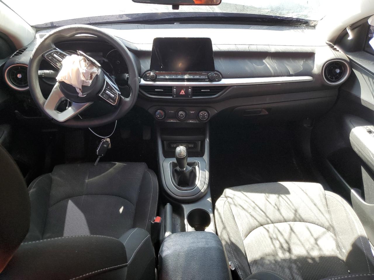 3KPF24AD4ME395813 2021 Kia Forte Fe