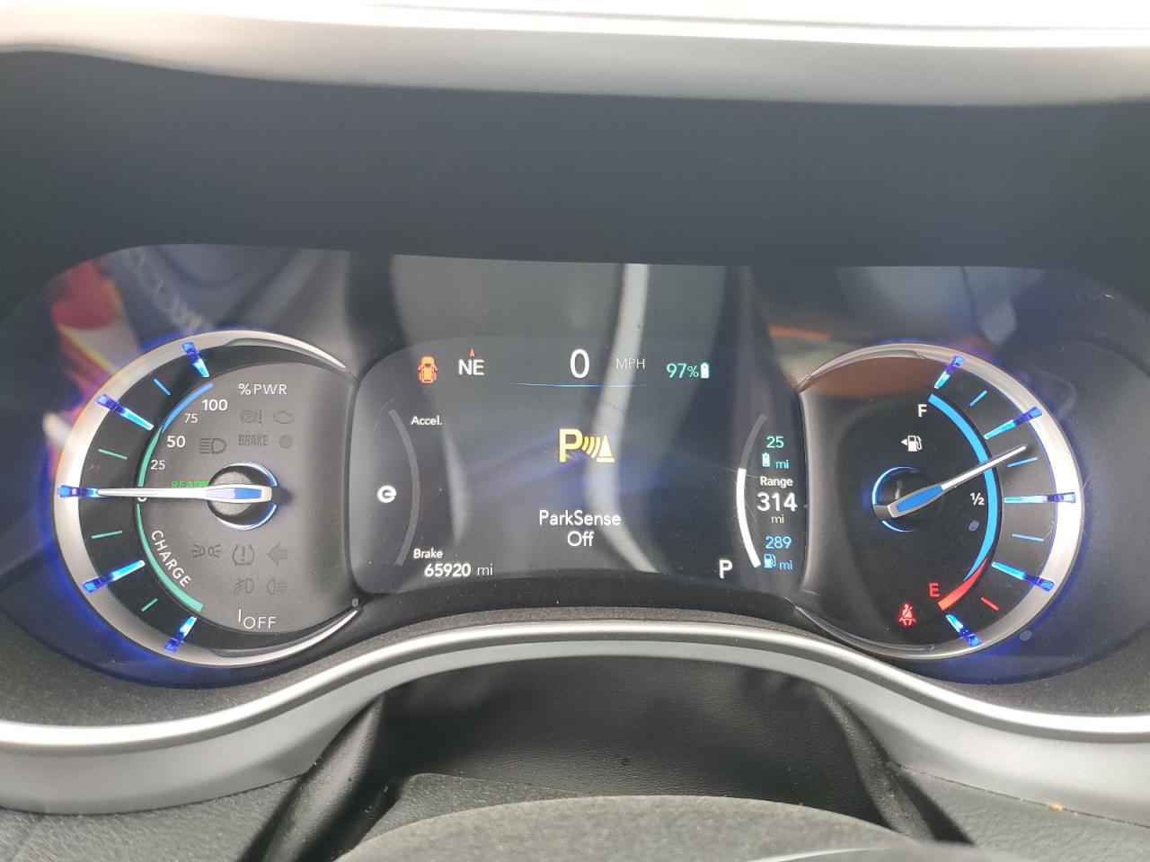 2C4RC1L76MR521913 2021 Chrysler Pacifica Hybrid Touring L