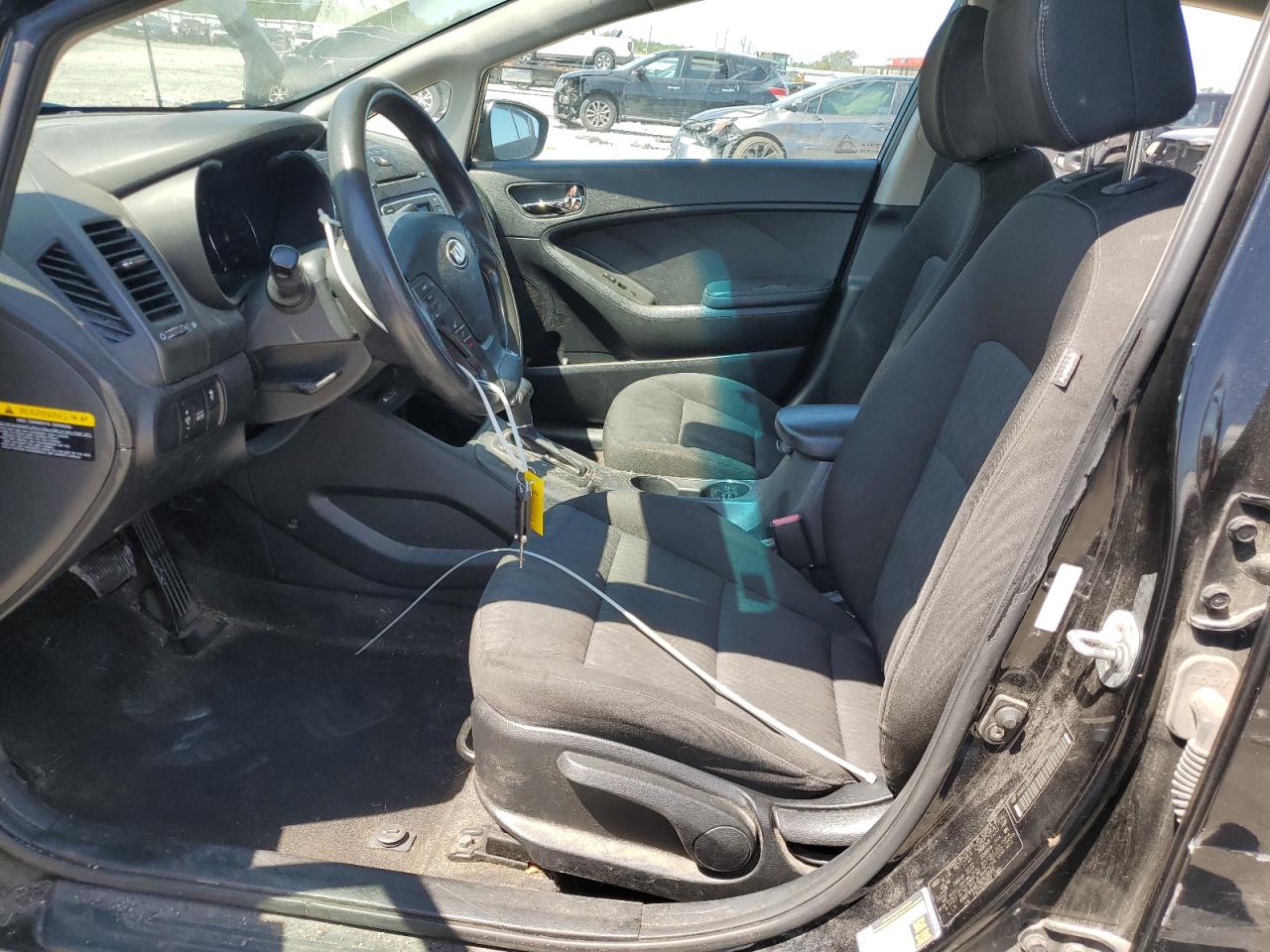 KNAFK4A67G5619140 2016 Kia Forte Lx