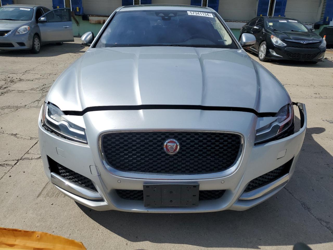 SAJBJ4BN2HCY42730 2017 Jaguar Xf Premium