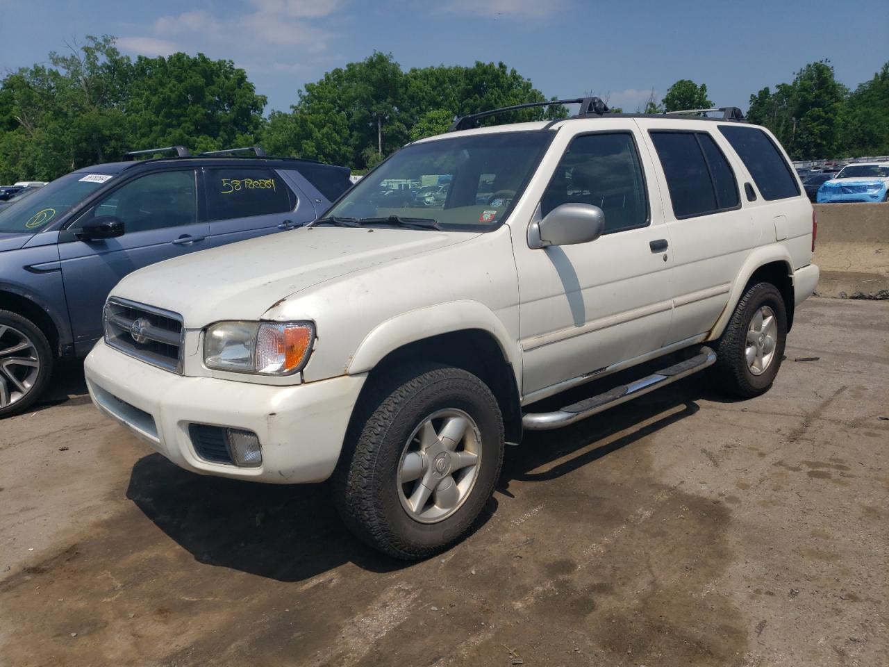 JN8DR09Y81W592590 2001 Nissan Pathfinder Le