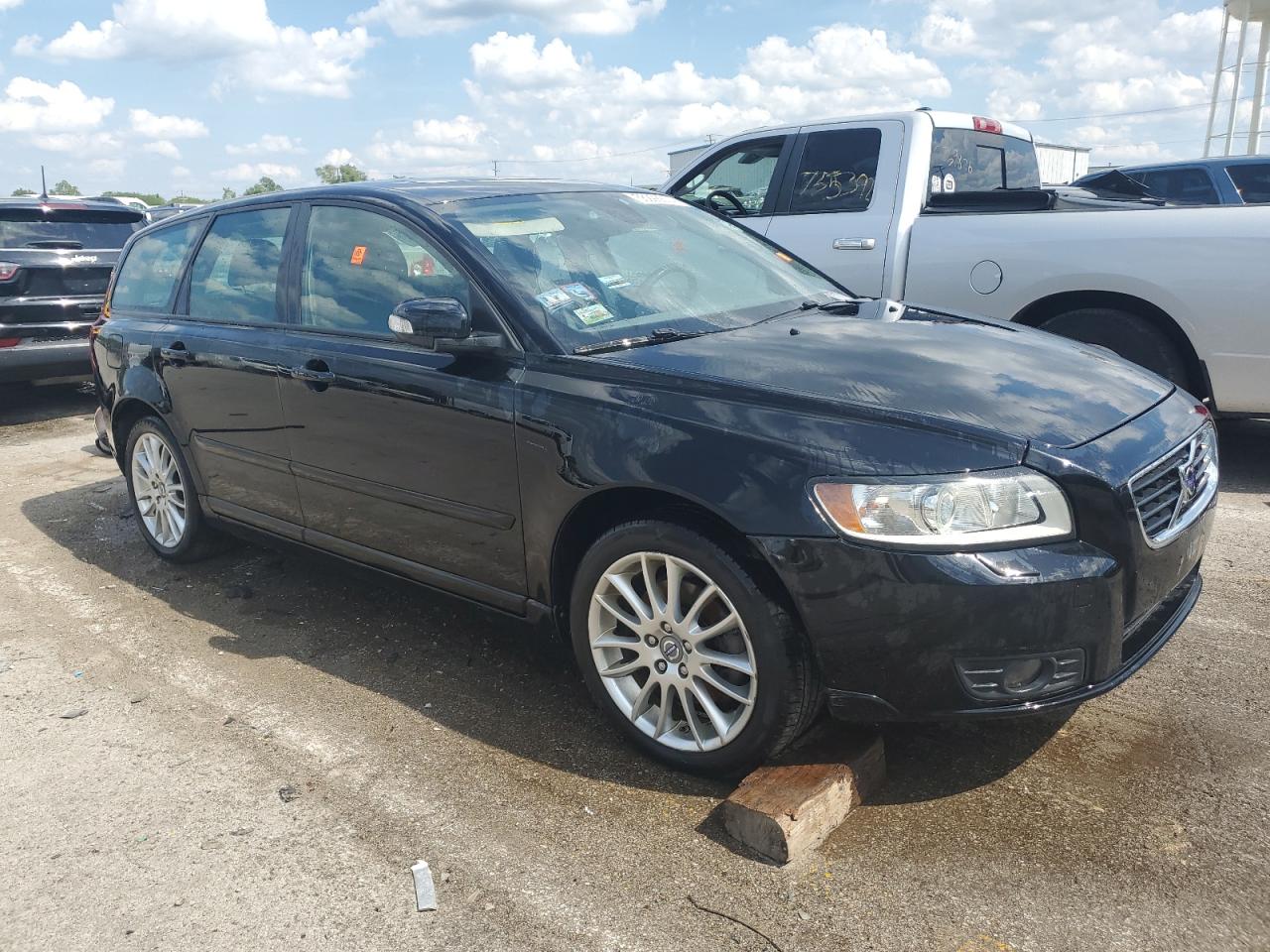 yv1mw382192470847 YV1MW382192470847 2009 Volvo V50 2.4I